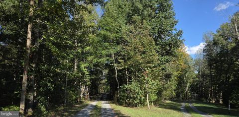 7845 FLIPPO DRIVE FREDERICKSBURG VA 22408