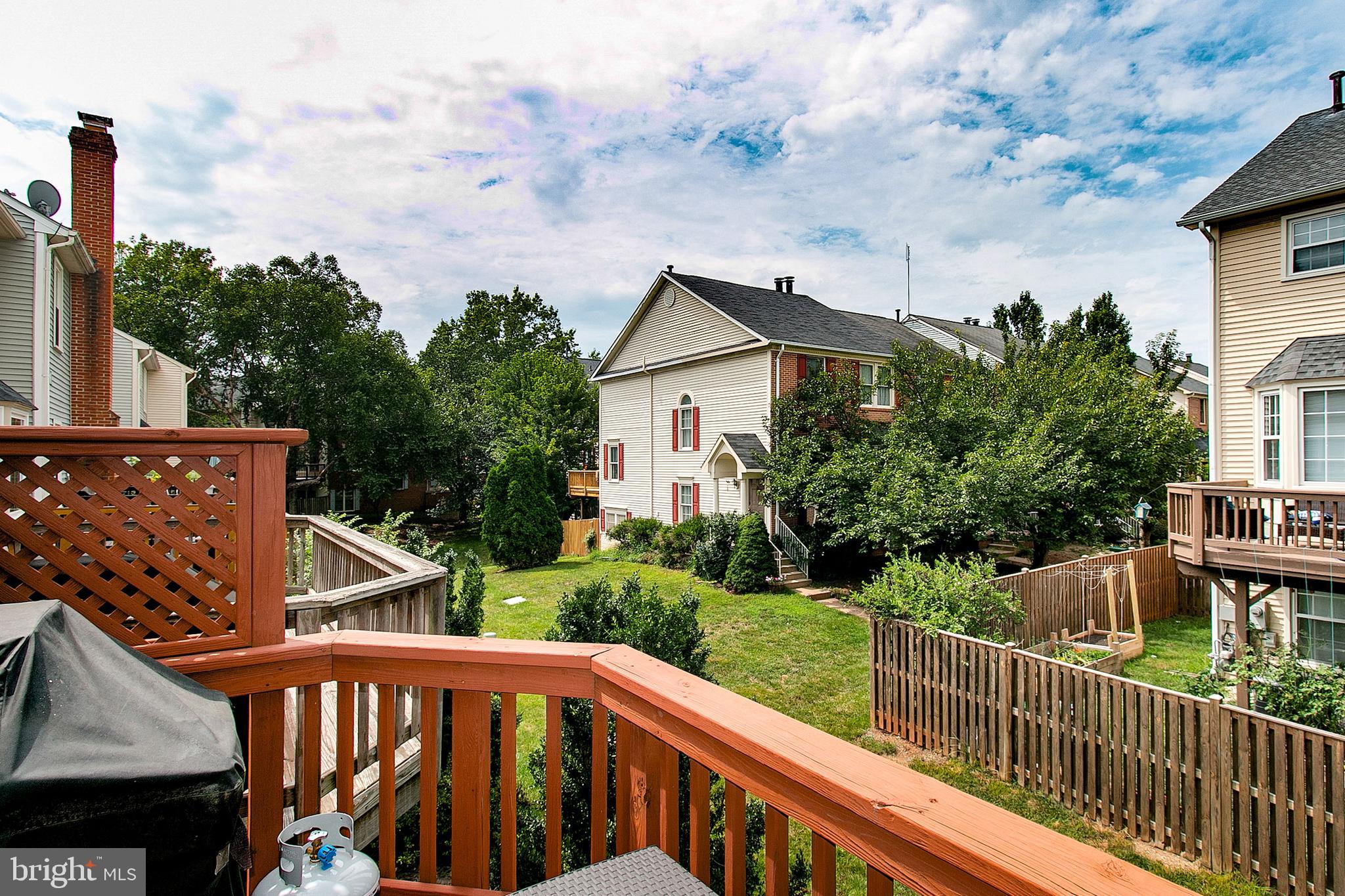 LIFESTYLE AT SULLY STATION - Residential