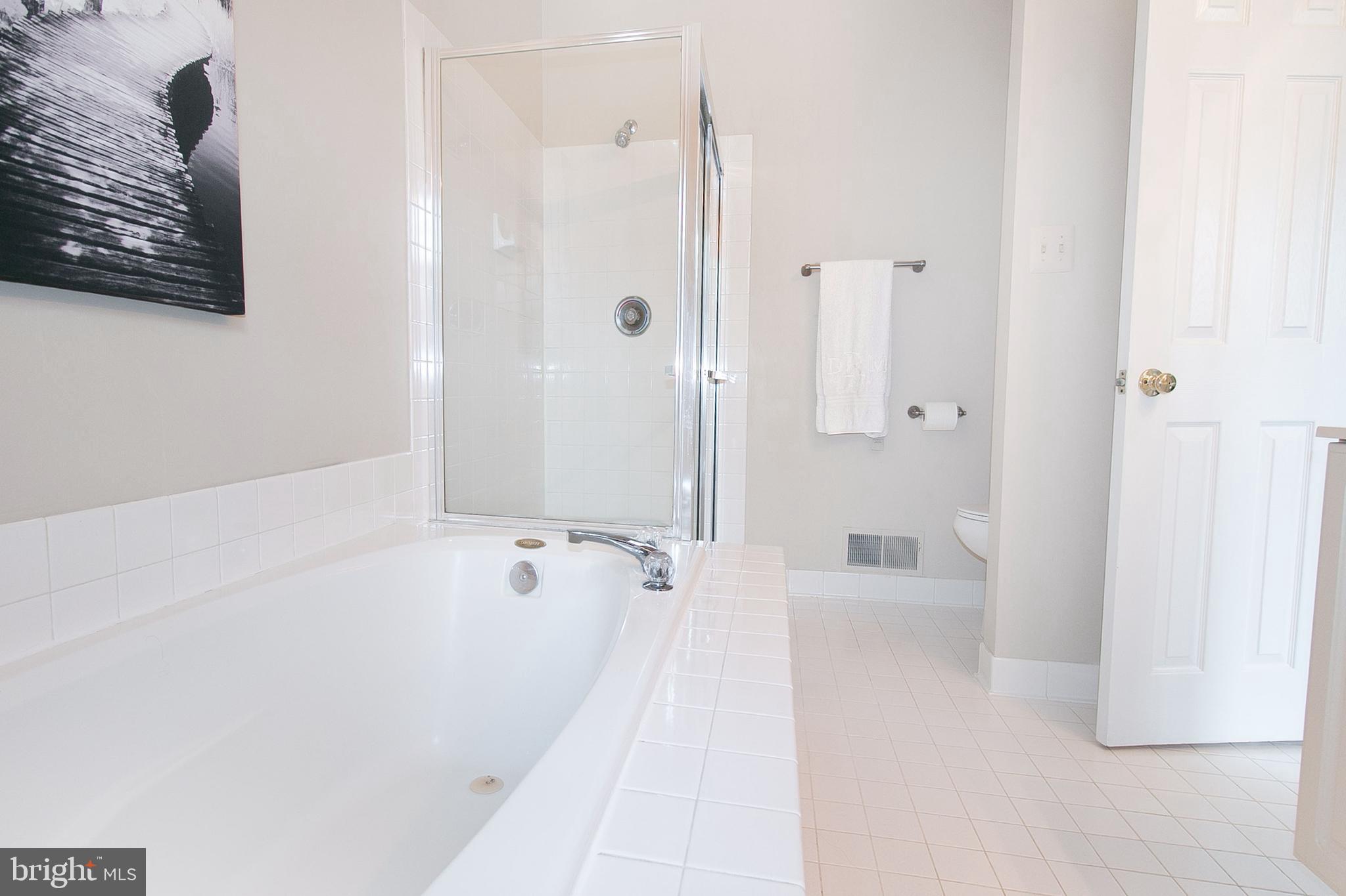 LIFESTYLE AT SULLY STATION - Residential