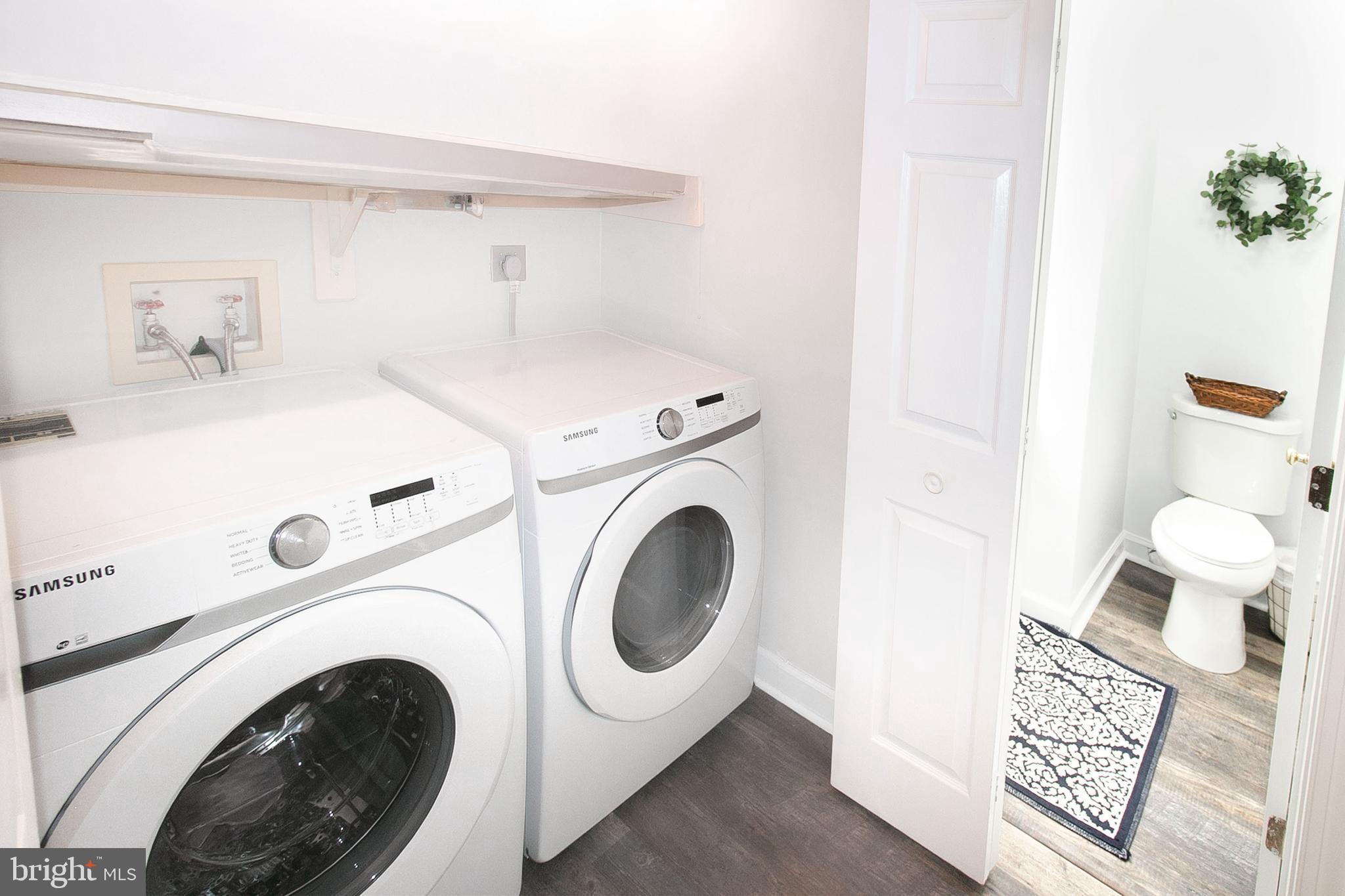 LIFESTYLE AT SULLY STATION - Residential