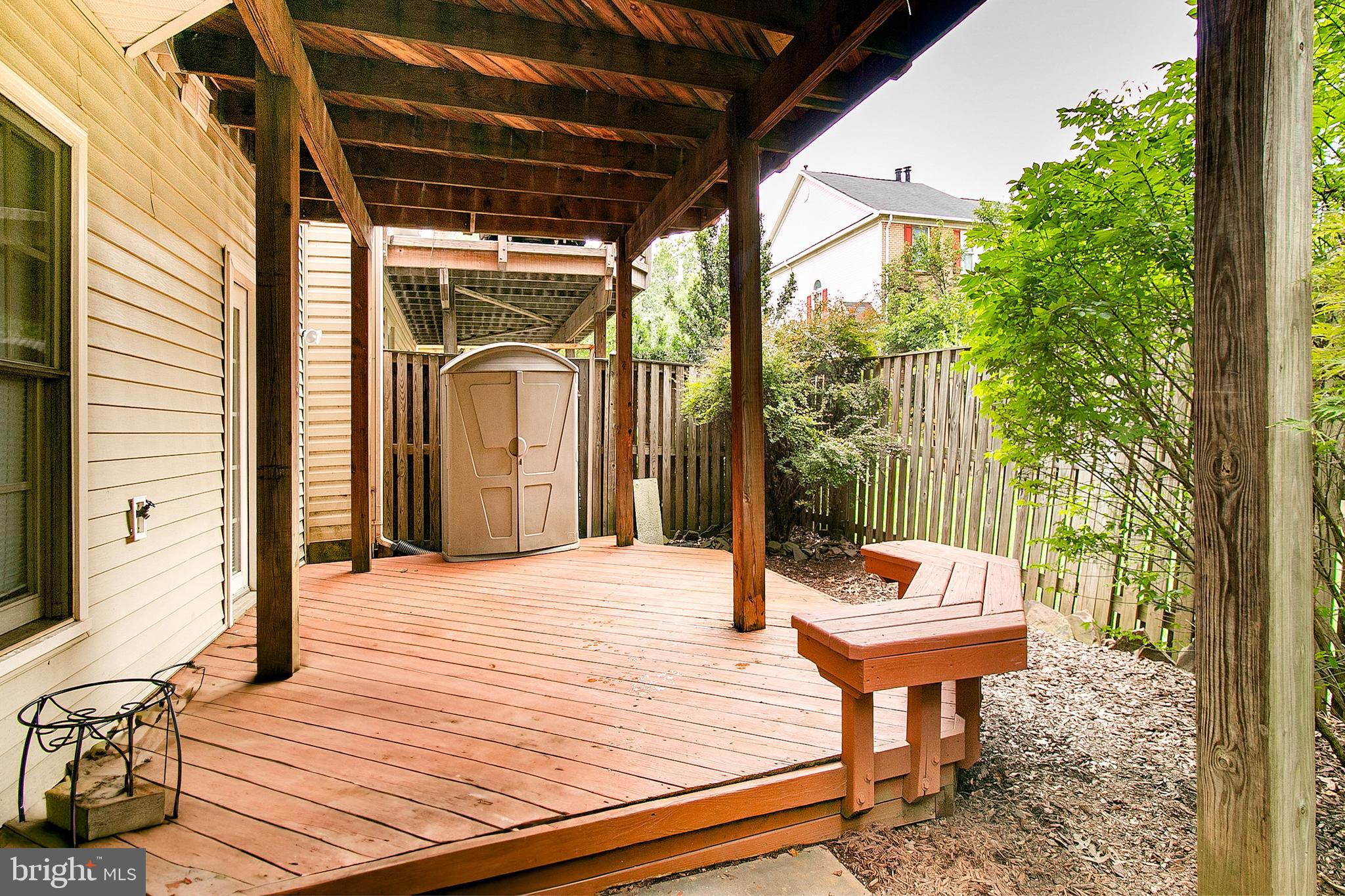 LIFESTYLE AT SULLY STATION - Residential