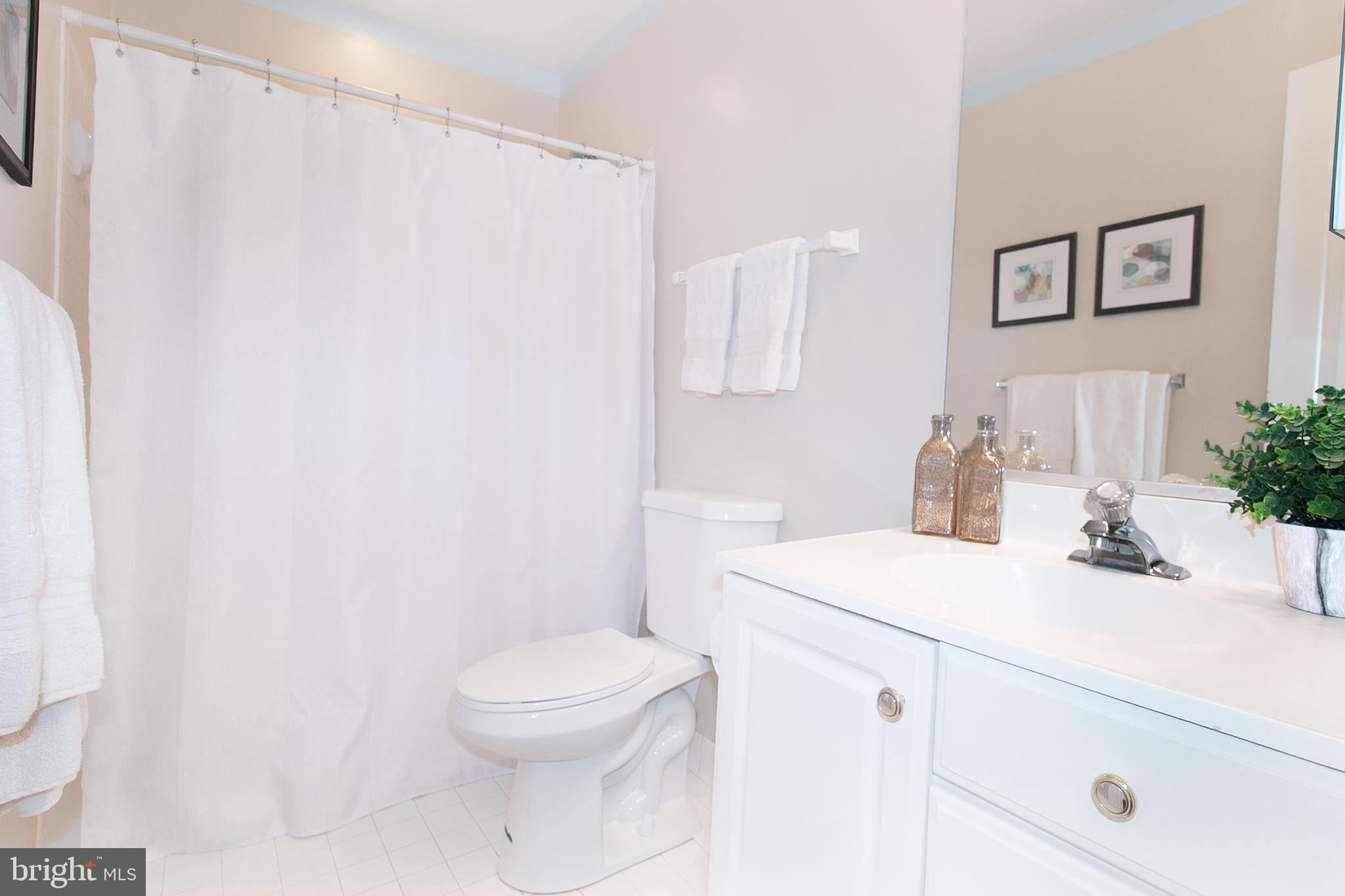 LIFESTYLE AT SULLY STATION - Residential