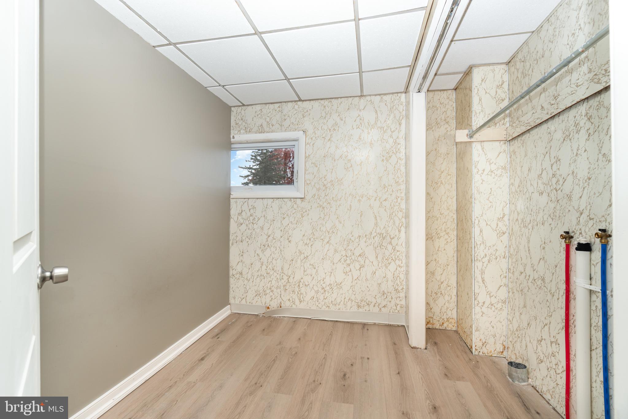 FRACKVILLE - Residential