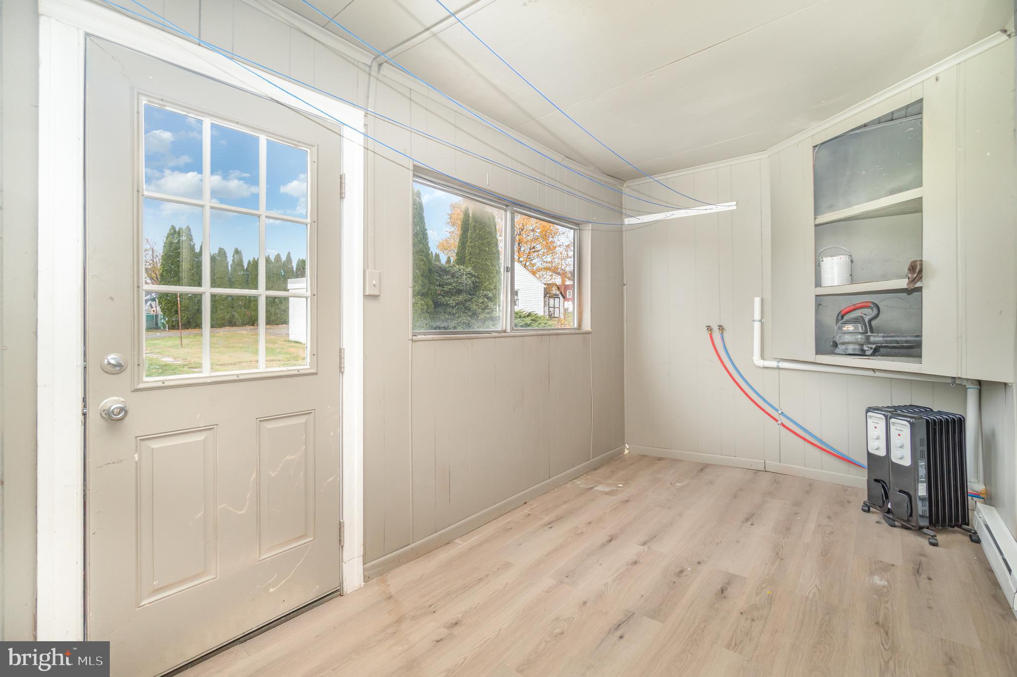 FRACKVILLE - Residential