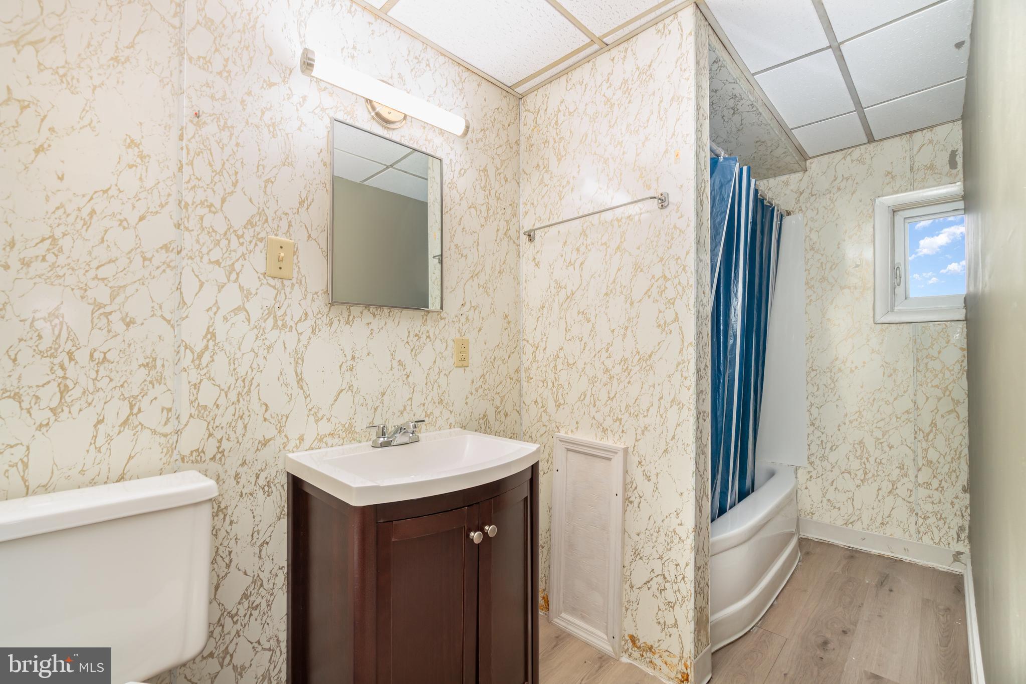 FRACKVILLE - Residential