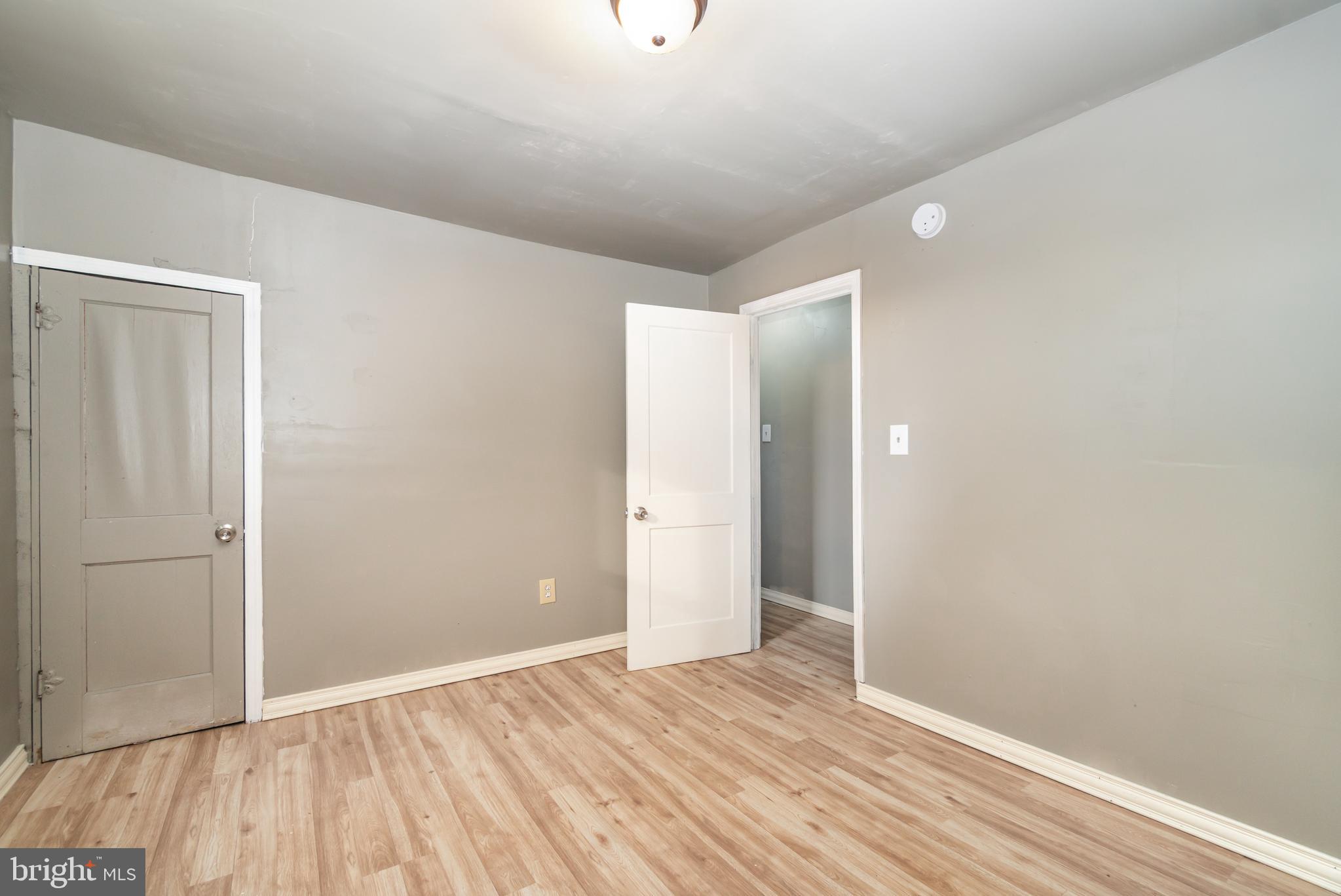 FRACKVILLE - Residential