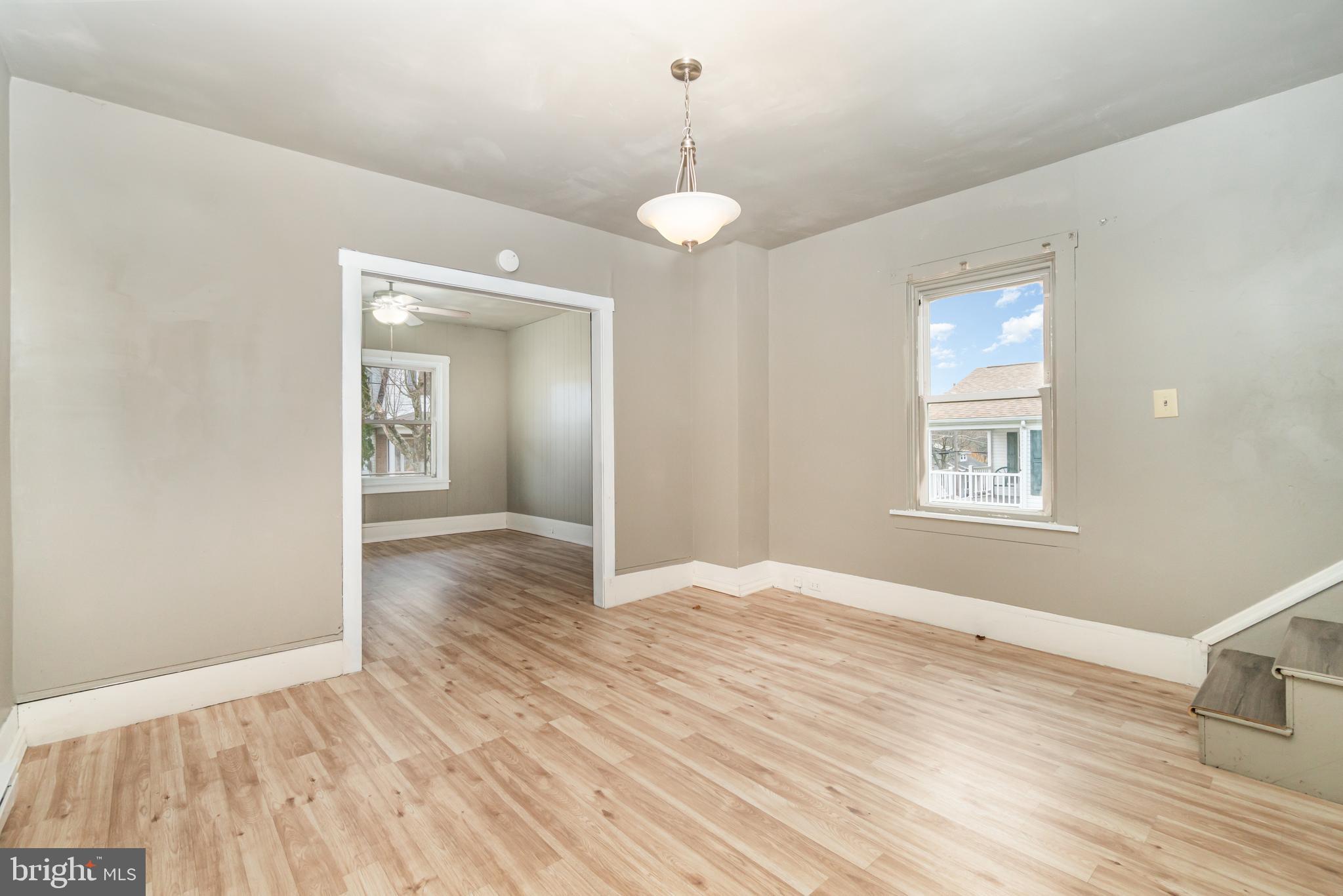 FRACKVILLE - Residential