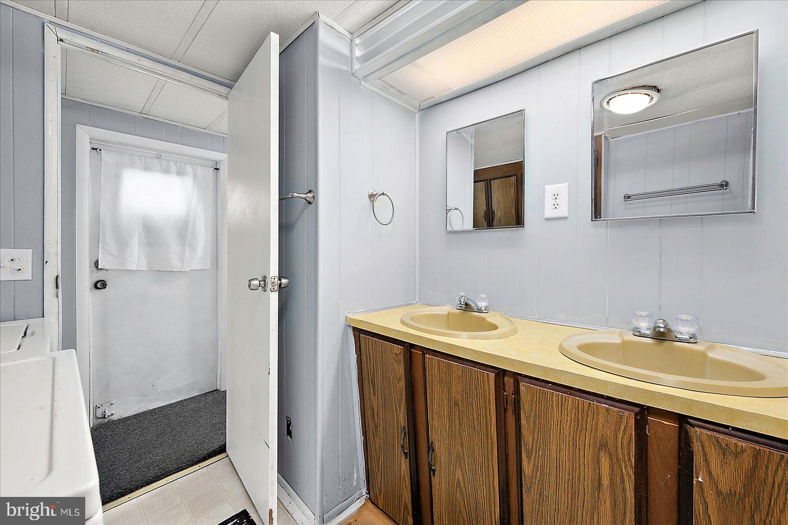 SUNDOWNER MHP - Residential