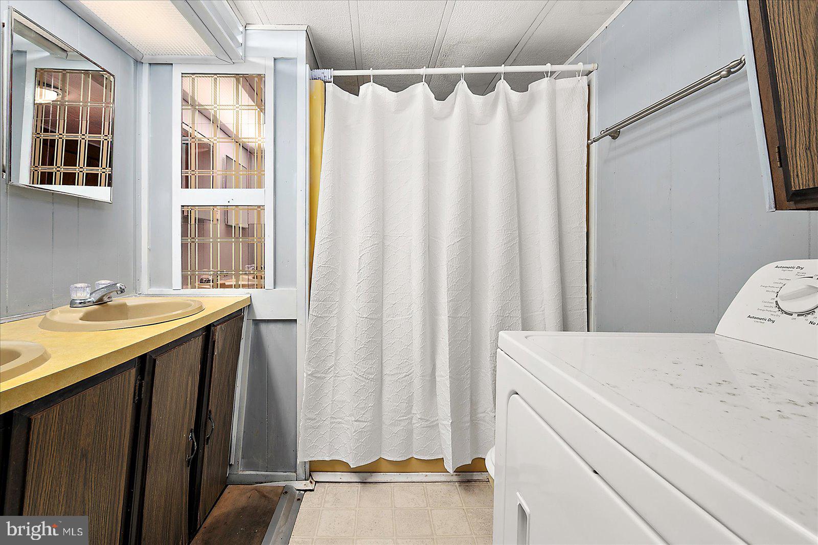 SUNDOWNER MHP - Residential