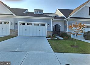 324 MOORINGS CIRCLE 108