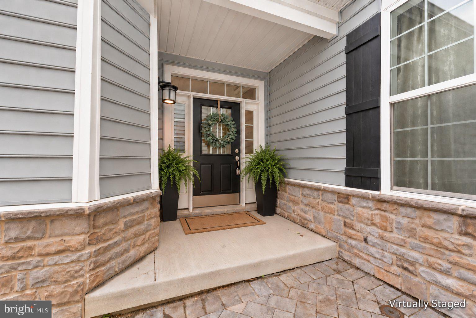 324 MOORINGS CIRCLE 108