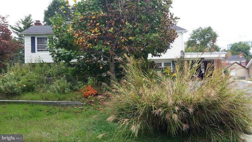 Large House. Needs upgrades. FHA 203k or cash only offers.