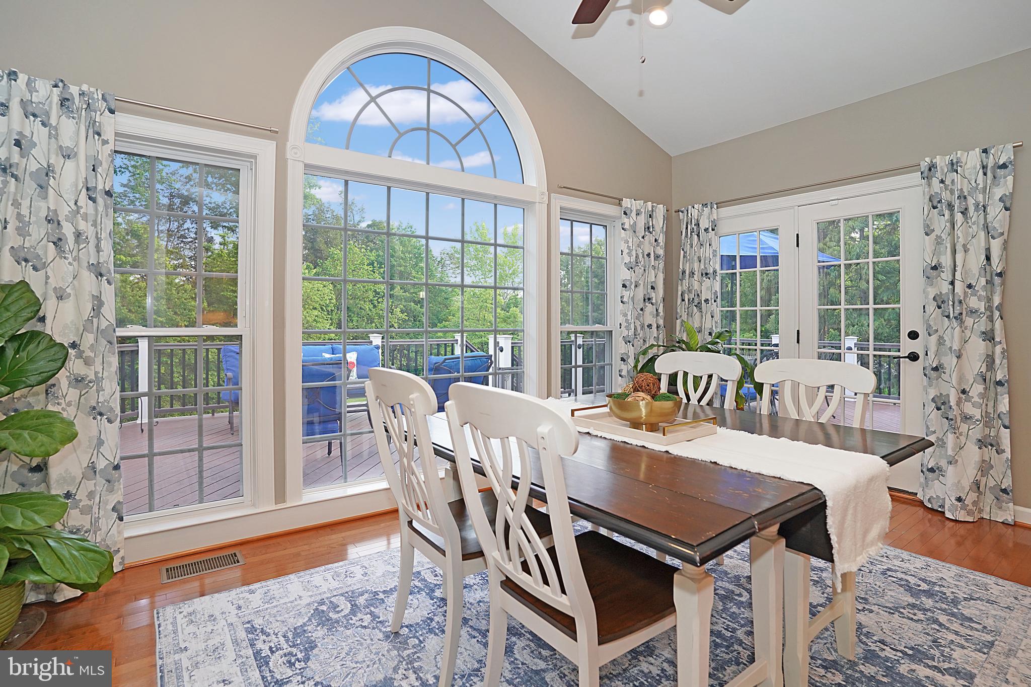 VILLAGE OF WAXPOOL - Residential