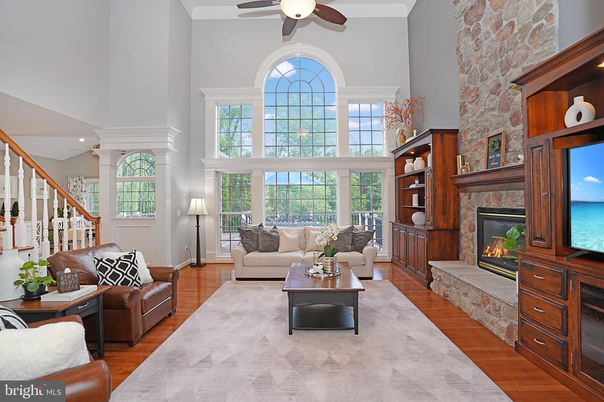 VILLAGE OF WAXPOOL - Residential