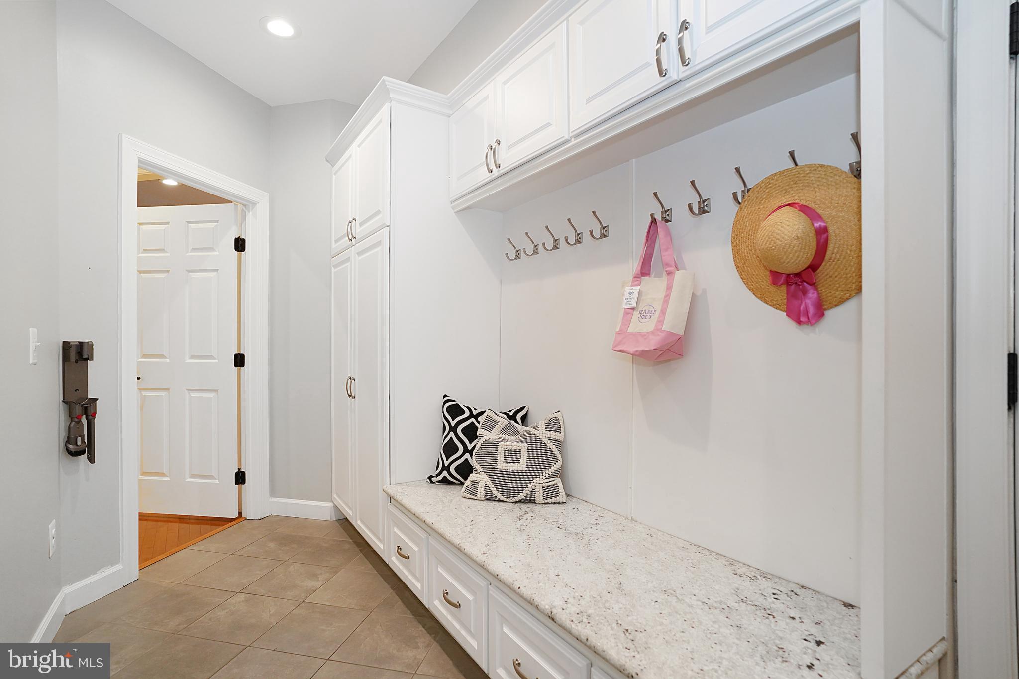 VILLAGE OF WAXPOOL - Residential