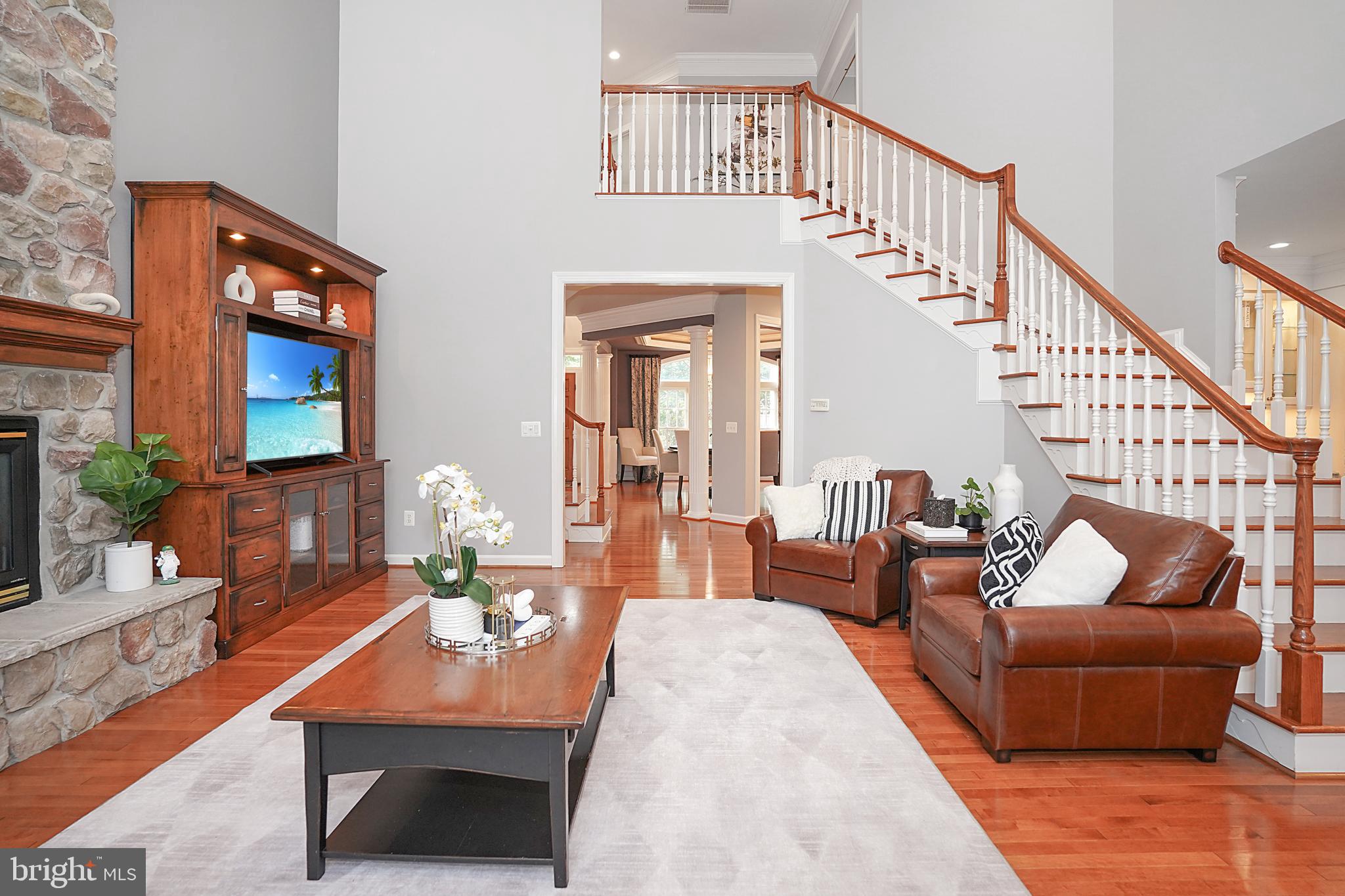 VILLAGE OF WAXPOOL - Residential