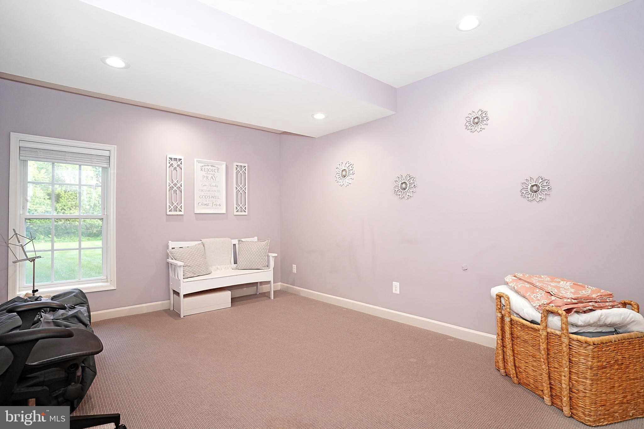 VILLAGE OF WAXPOOL - Residential