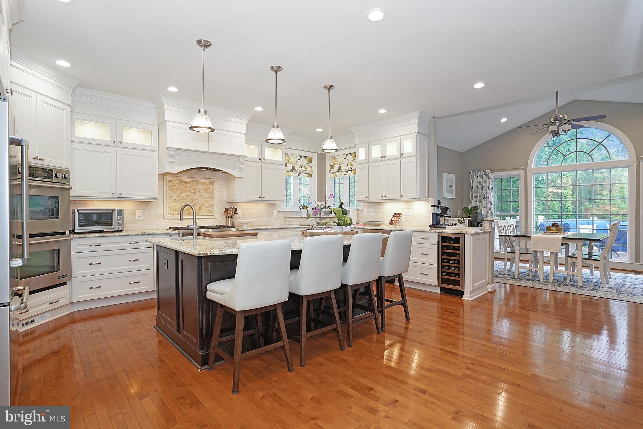 VILLAGE OF WAXPOOL - Residential