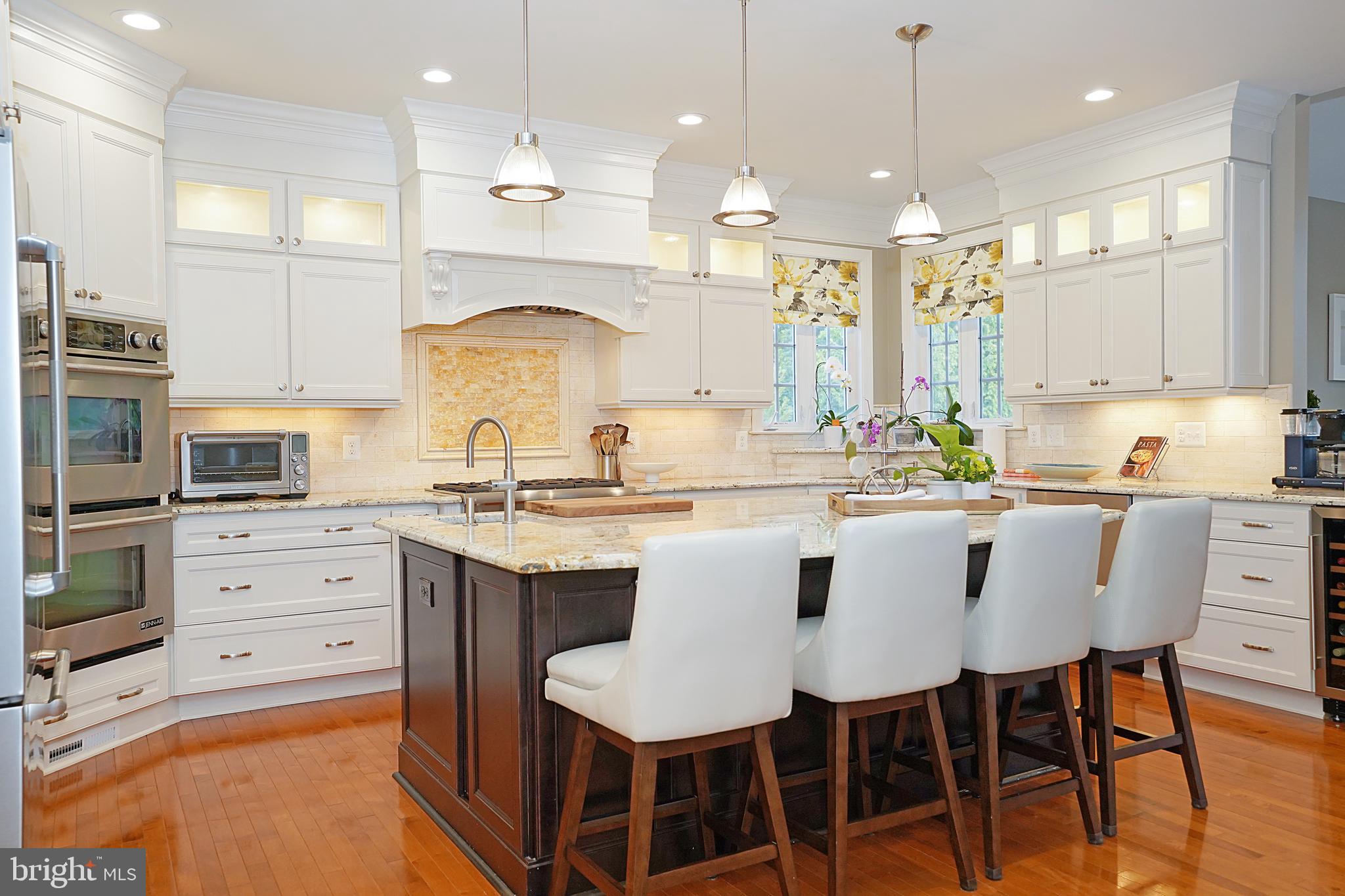 VILLAGE OF WAXPOOL - Residential