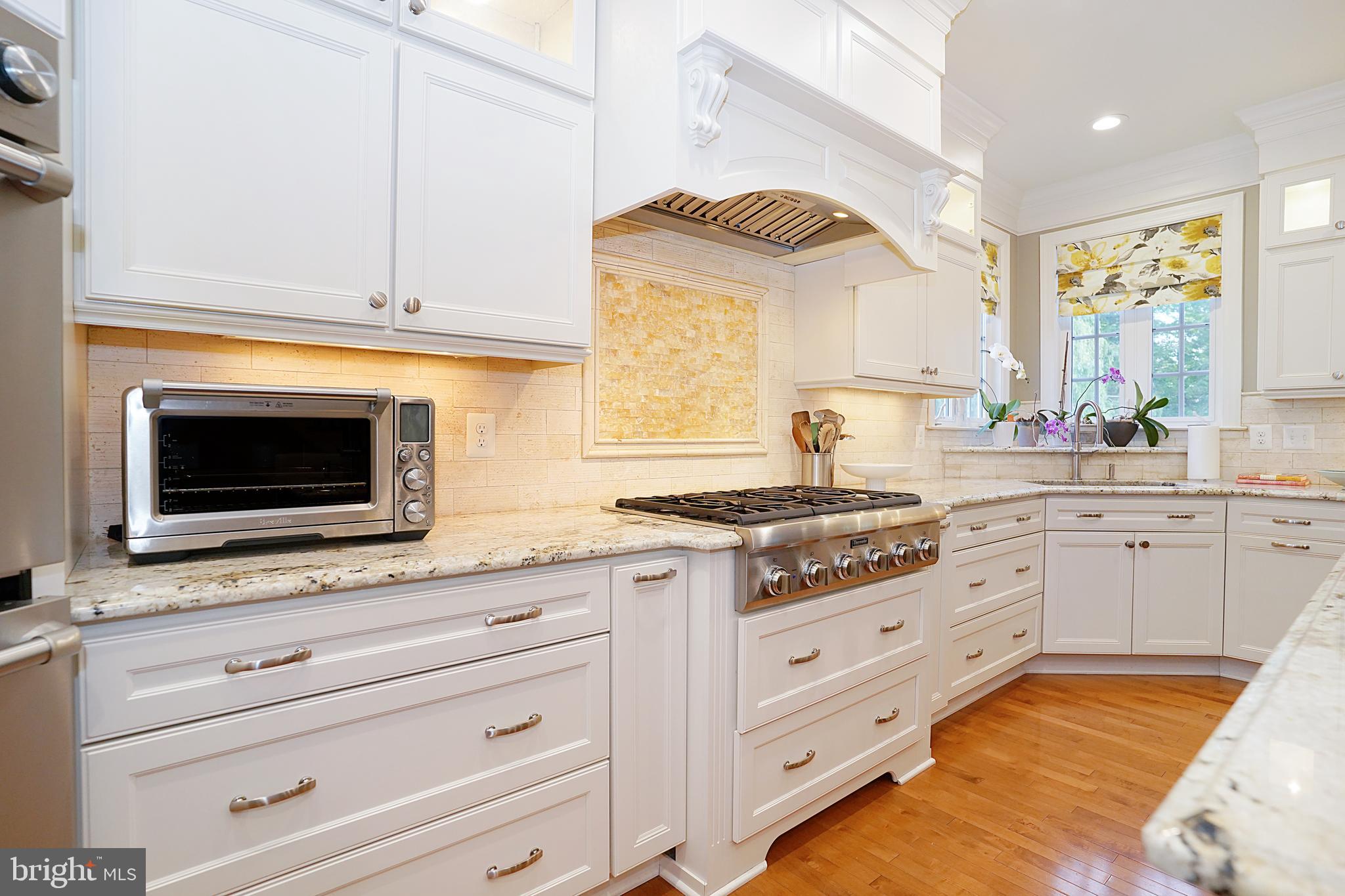 VILLAGE OF WAXPOOL - Residential