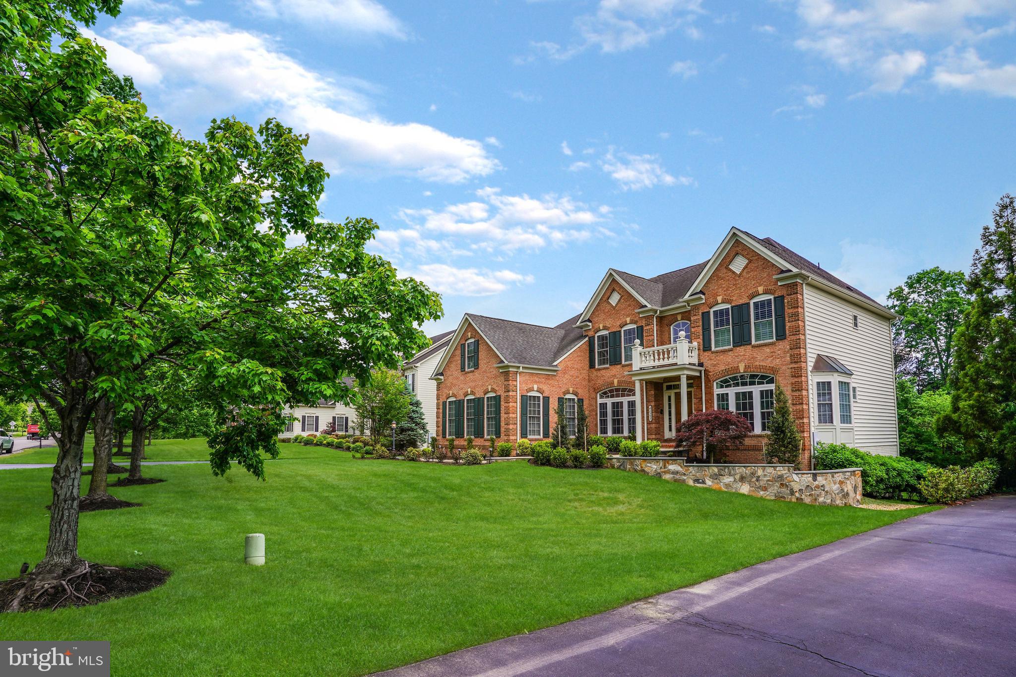 VILLAGE OF WAXPOOL - Residential
