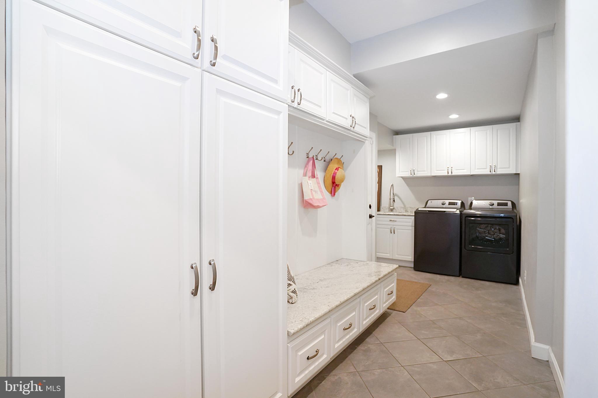 VILLAGE OF WAXPOOL - Residential