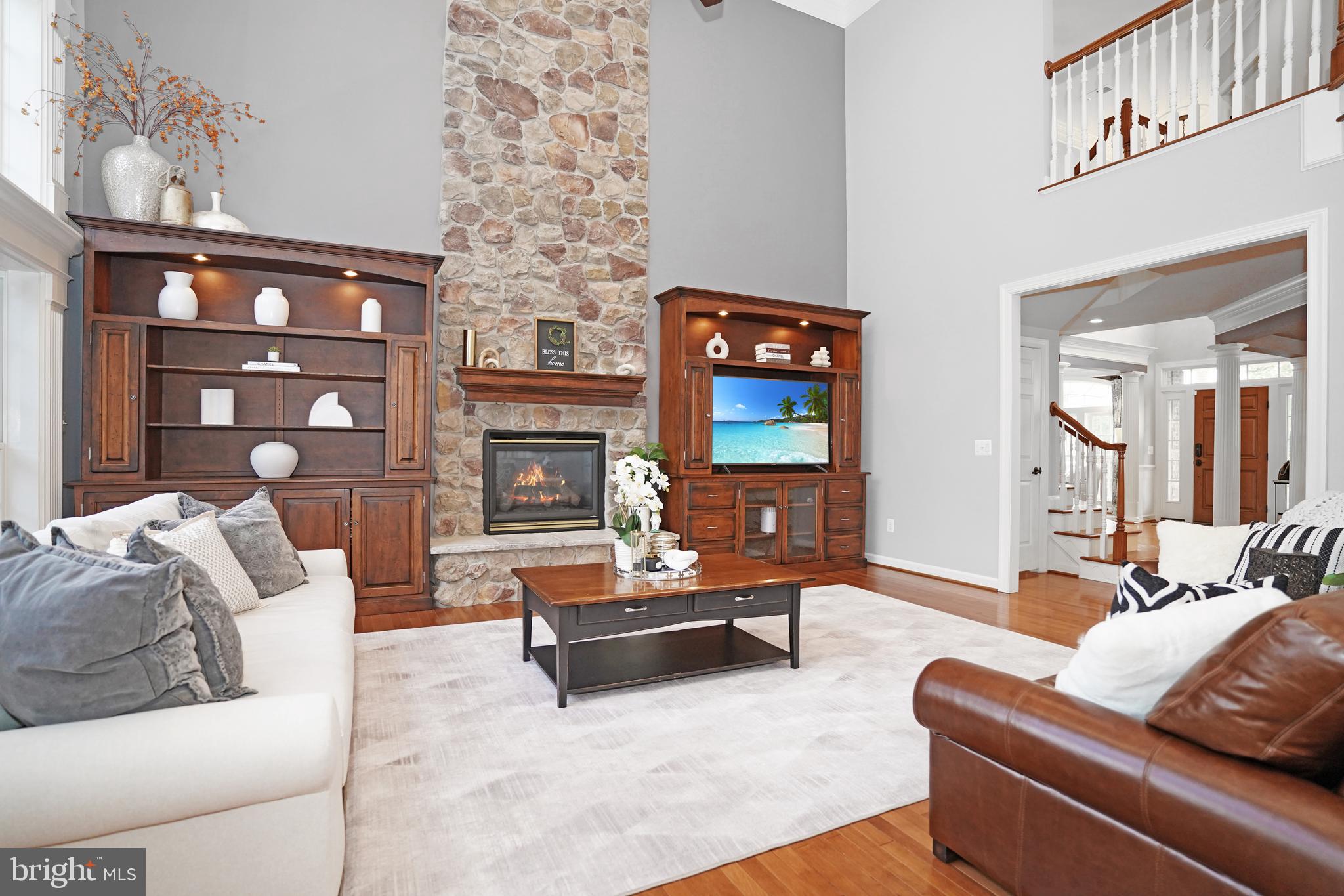 VILLAGE OF WAXPOOL - Residential