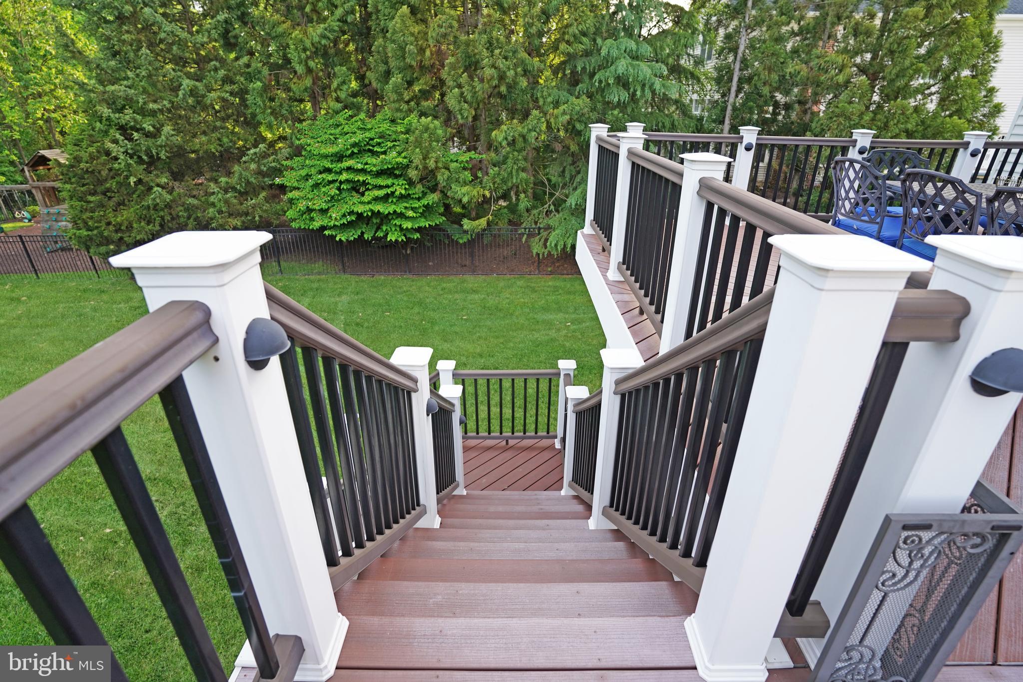 VILLAGE OF WAXPOOL - Residential