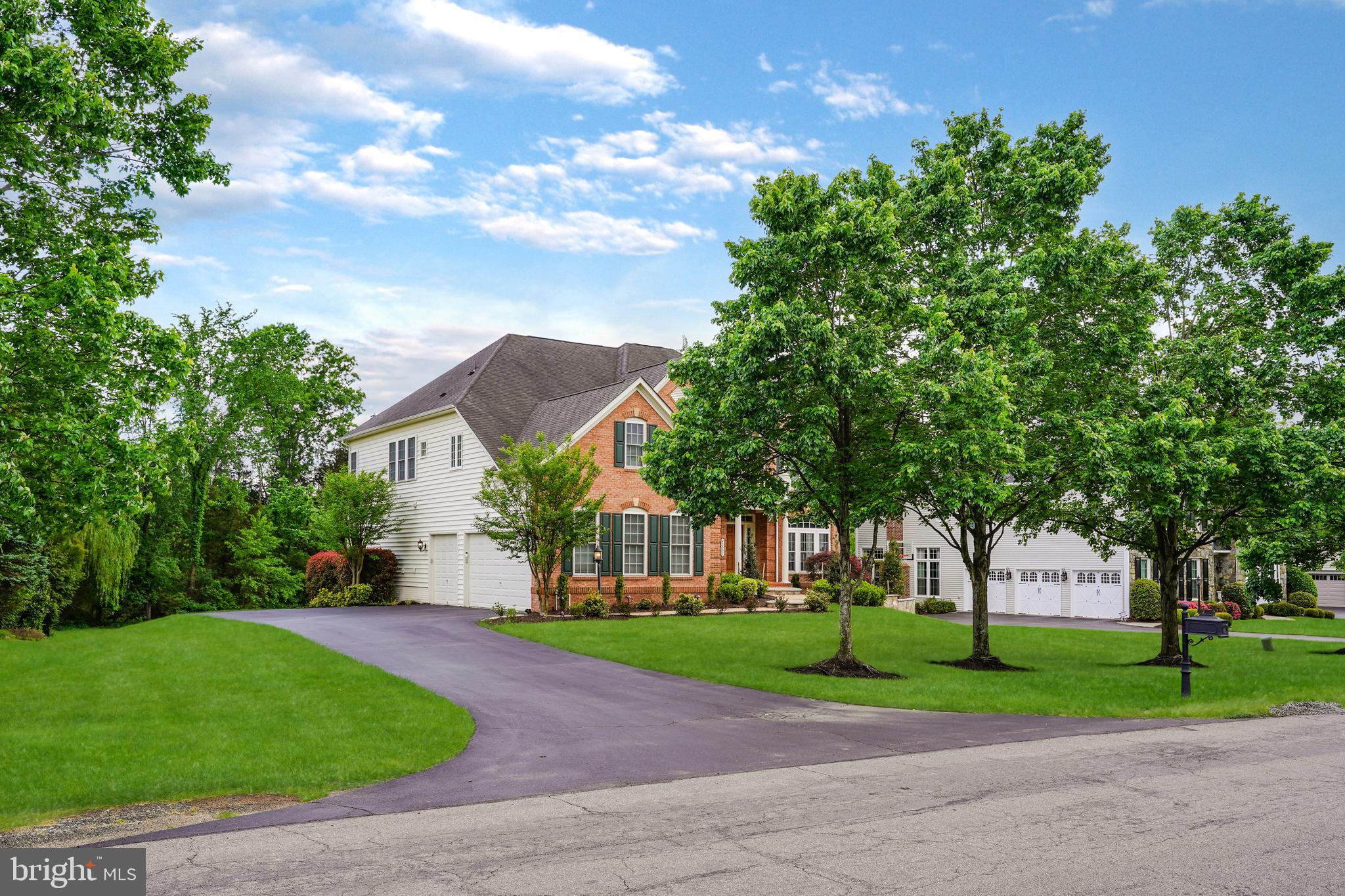 VILLAGE OF WAXPOOL - Residential