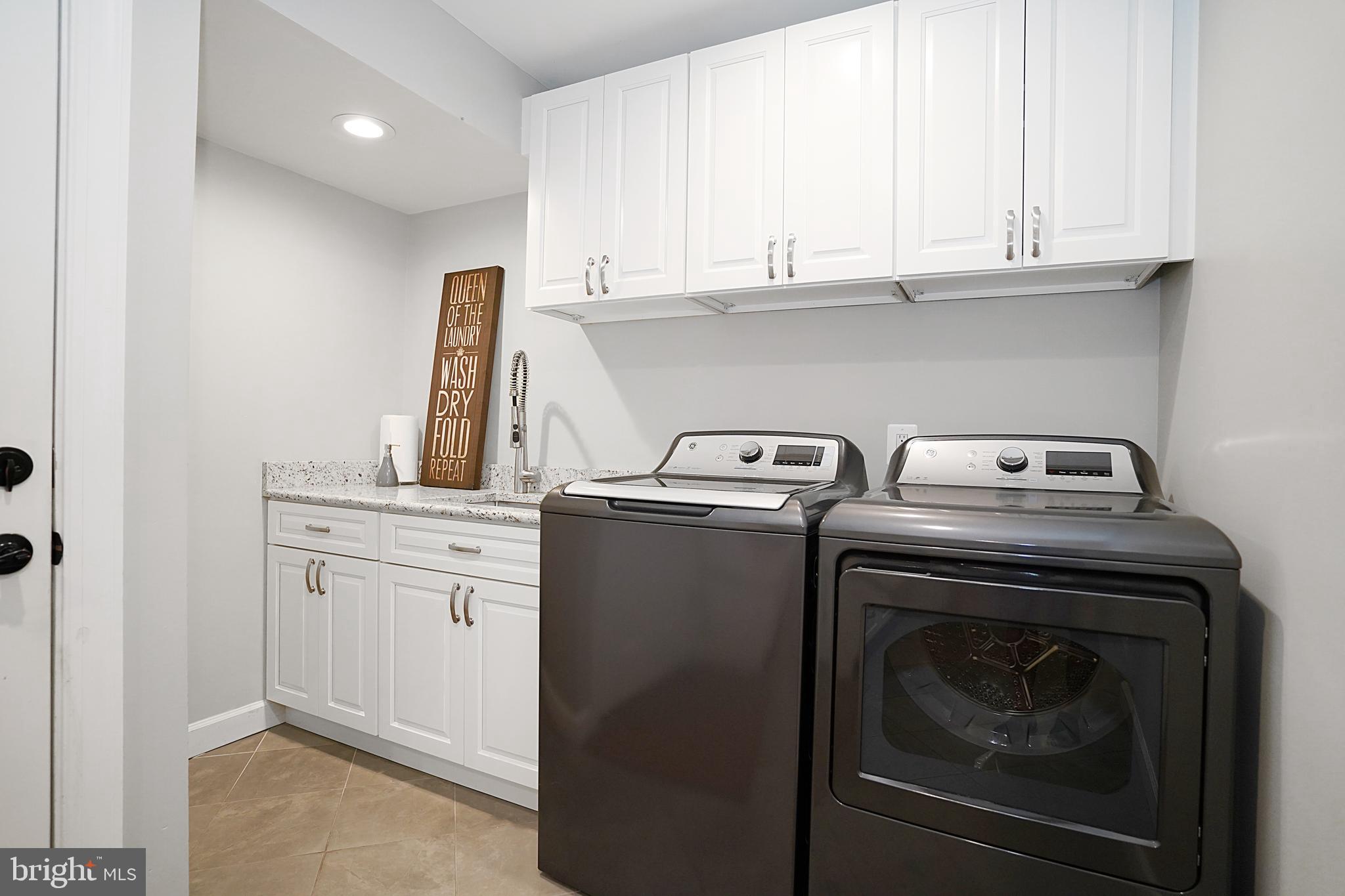 VILLAGE OF WAXPOOL - Residential