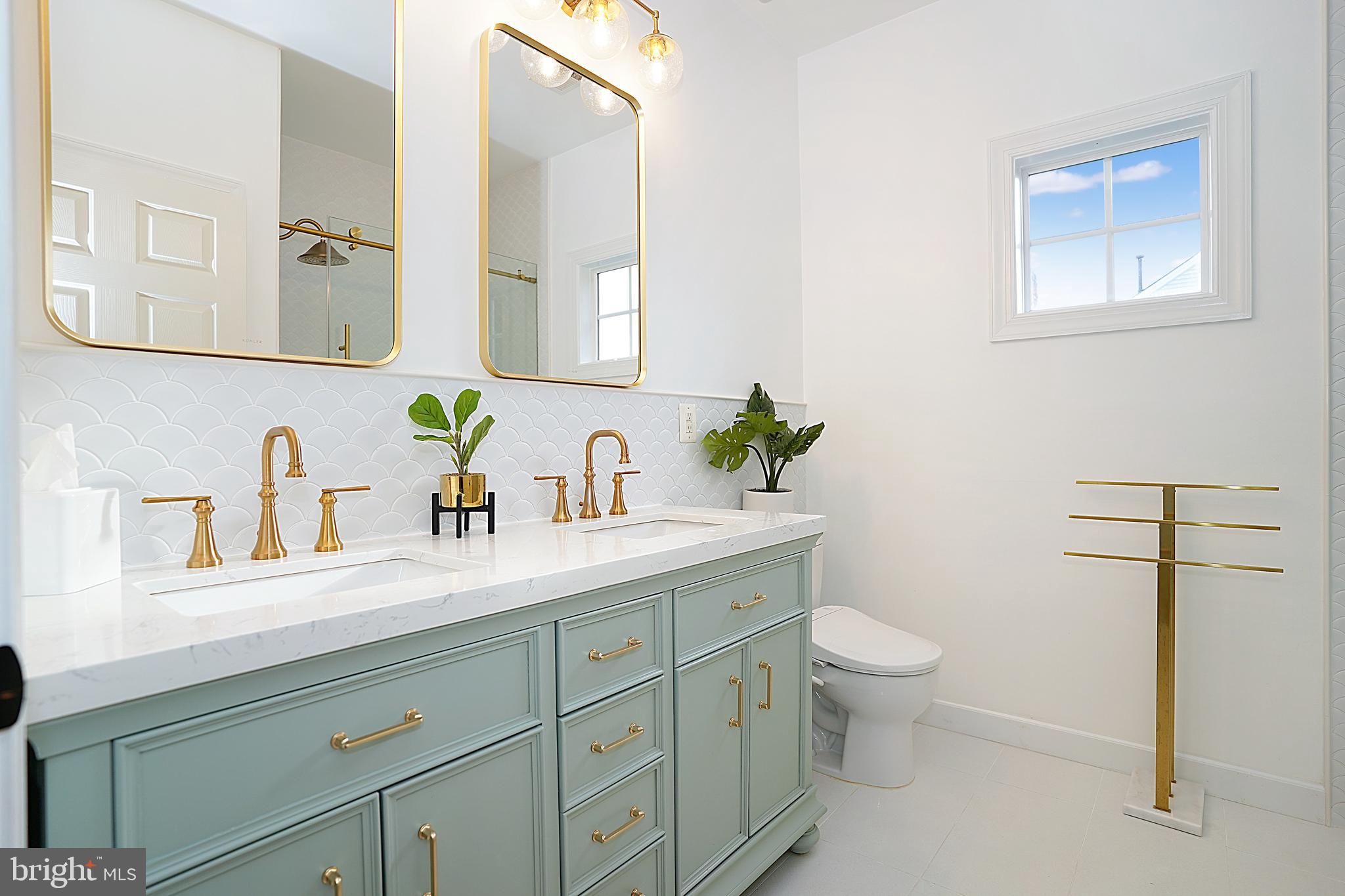 VILLAGE OF WAXPOOL - Residential