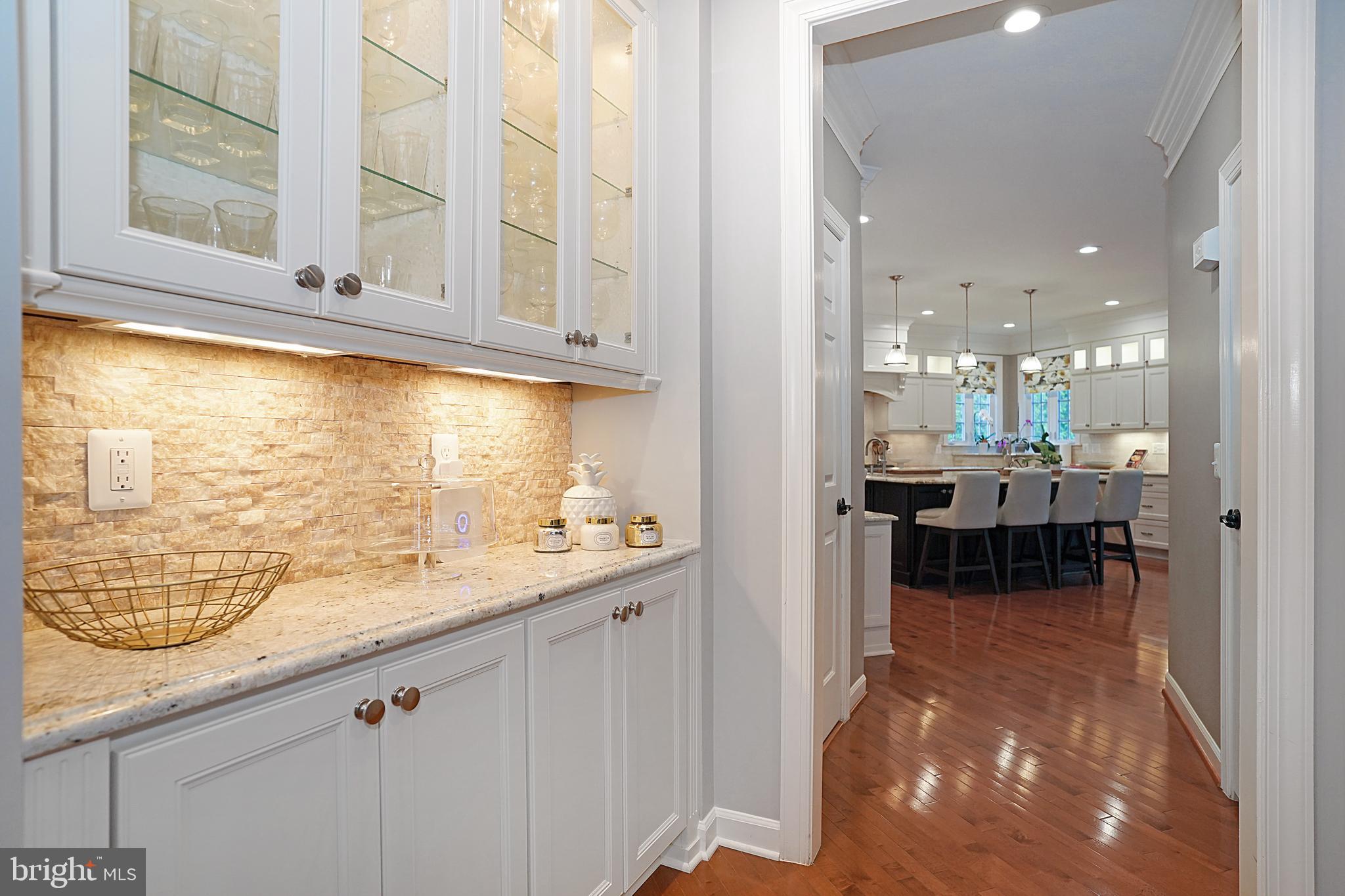 VILLAGE OF WAXPOOL - Residential