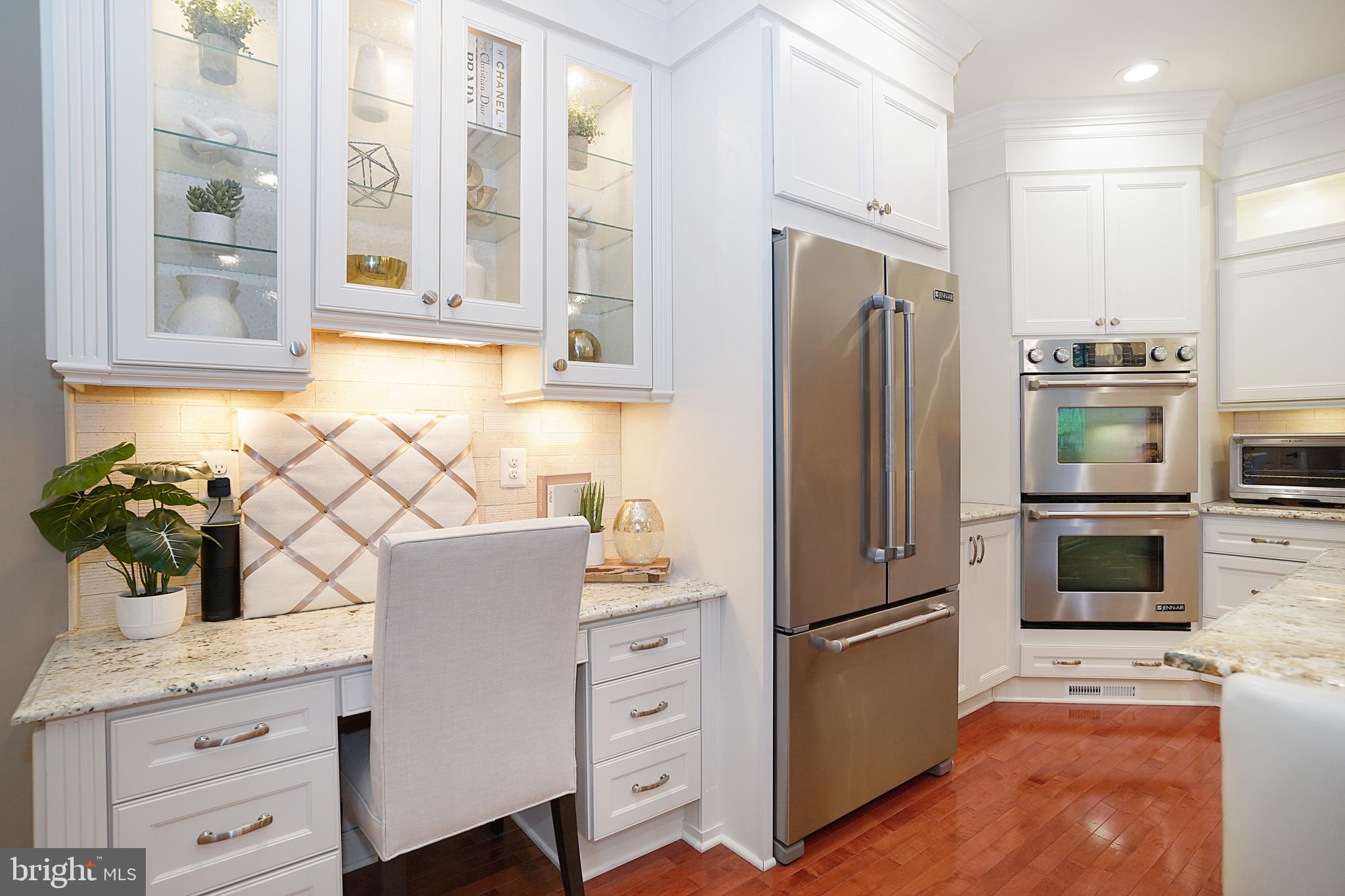 VILLAGE OF WAXPOOL - Residential