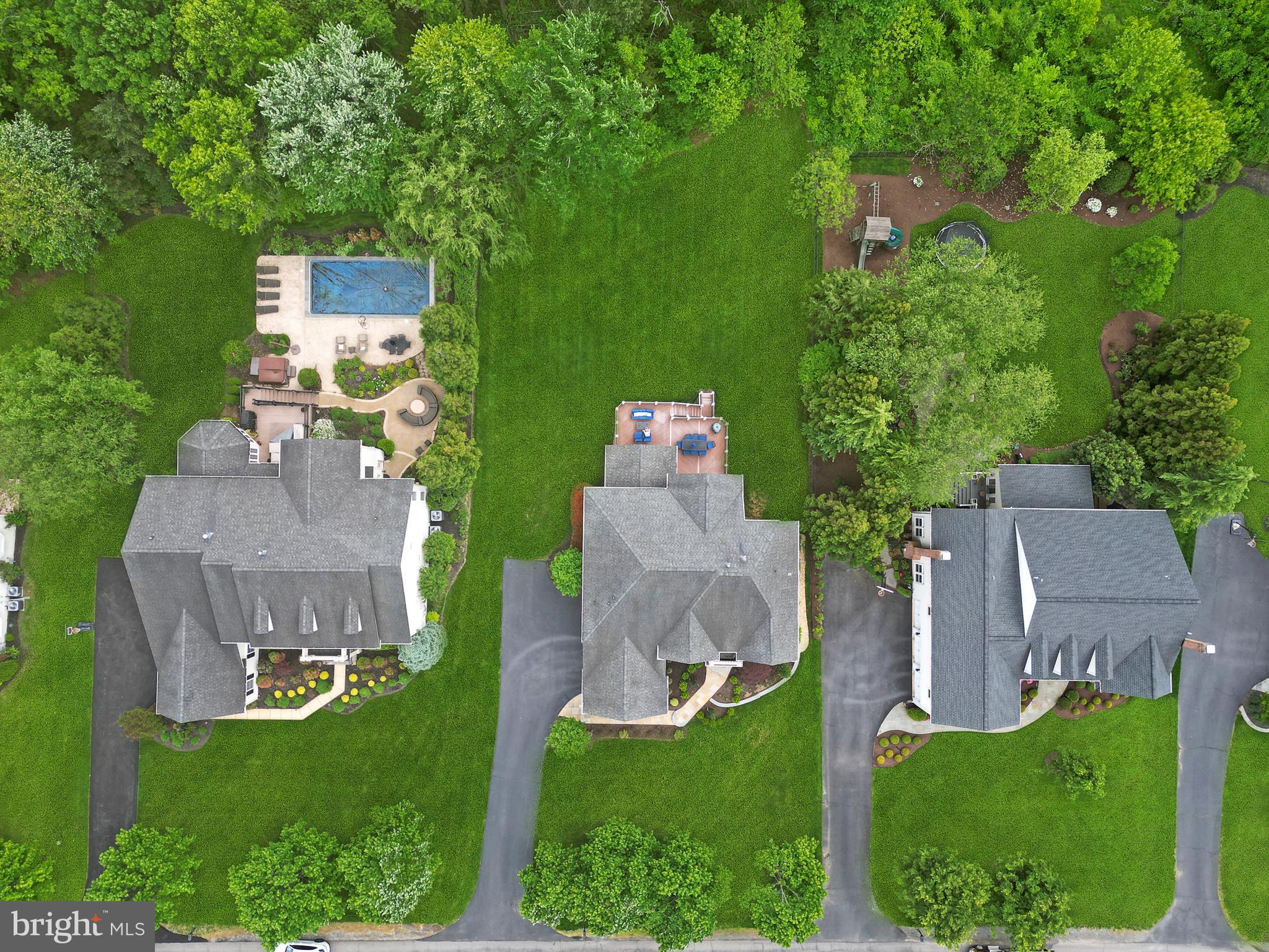 VILLAGE OF WAXPOOL - Residential