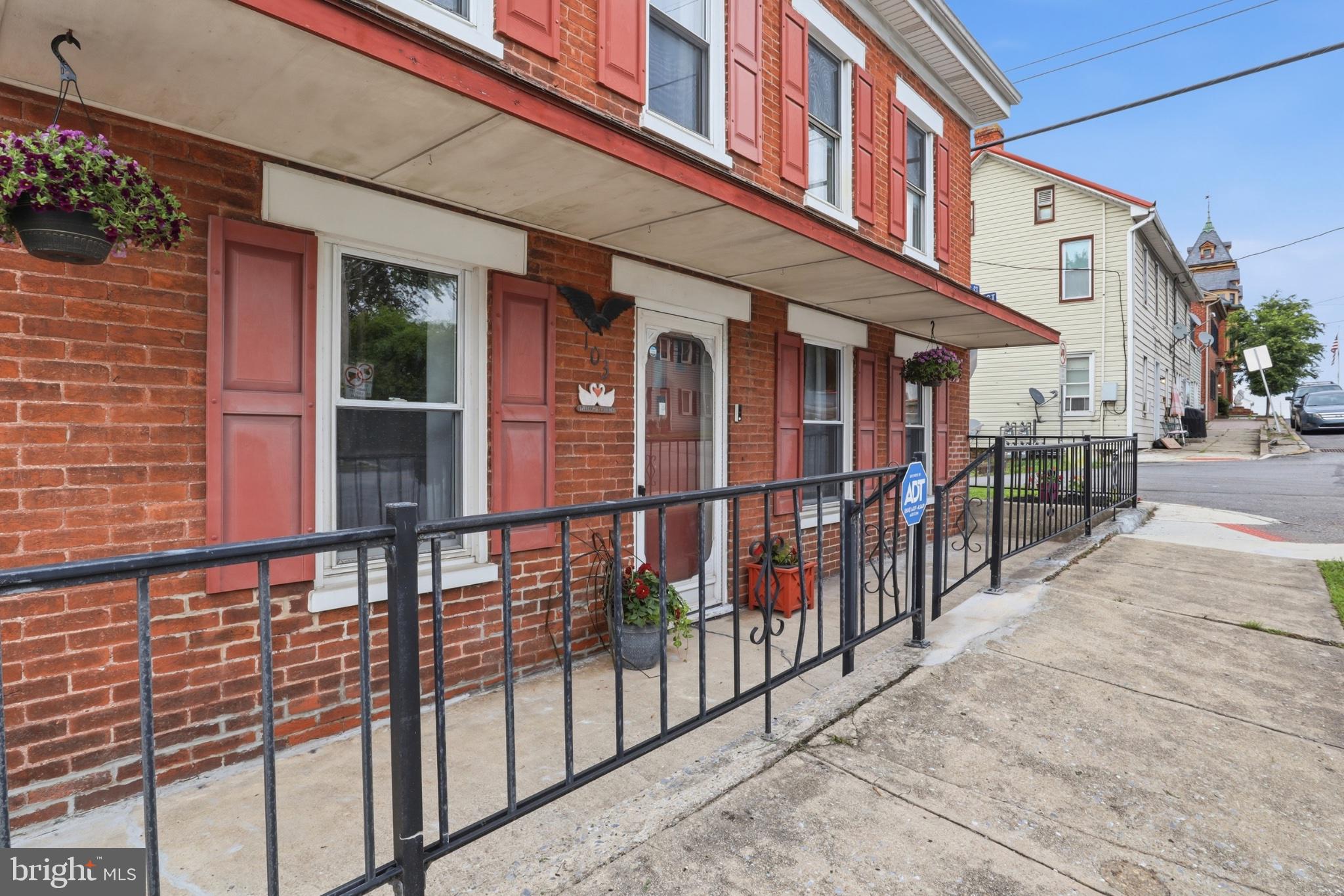 Property Search 103 W KING STREET
