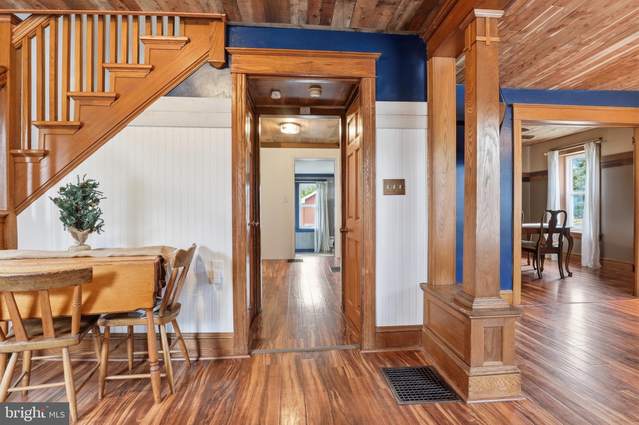 Property Search 103 W KING STREET