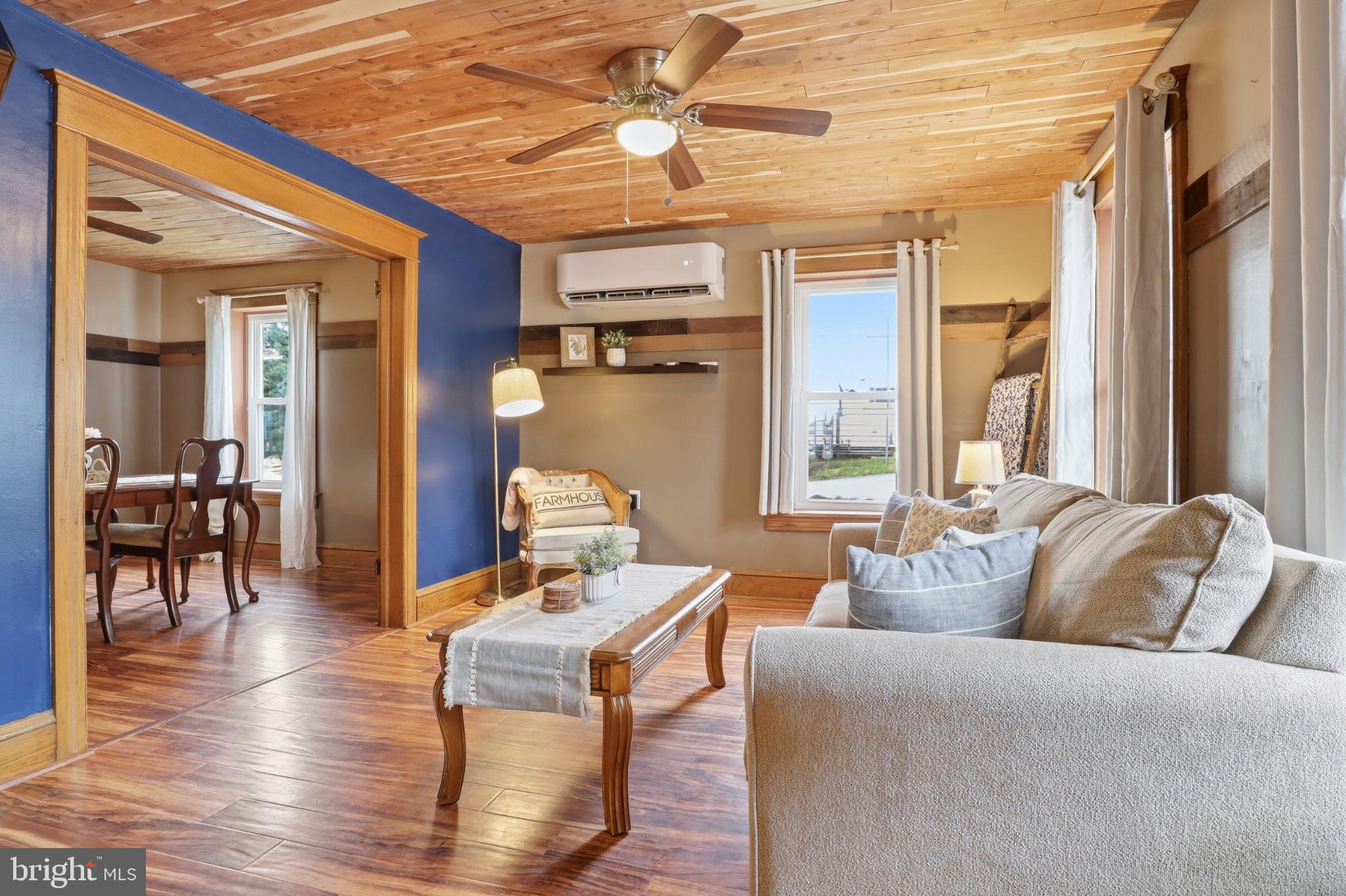 Property Search 103 W KING STREET