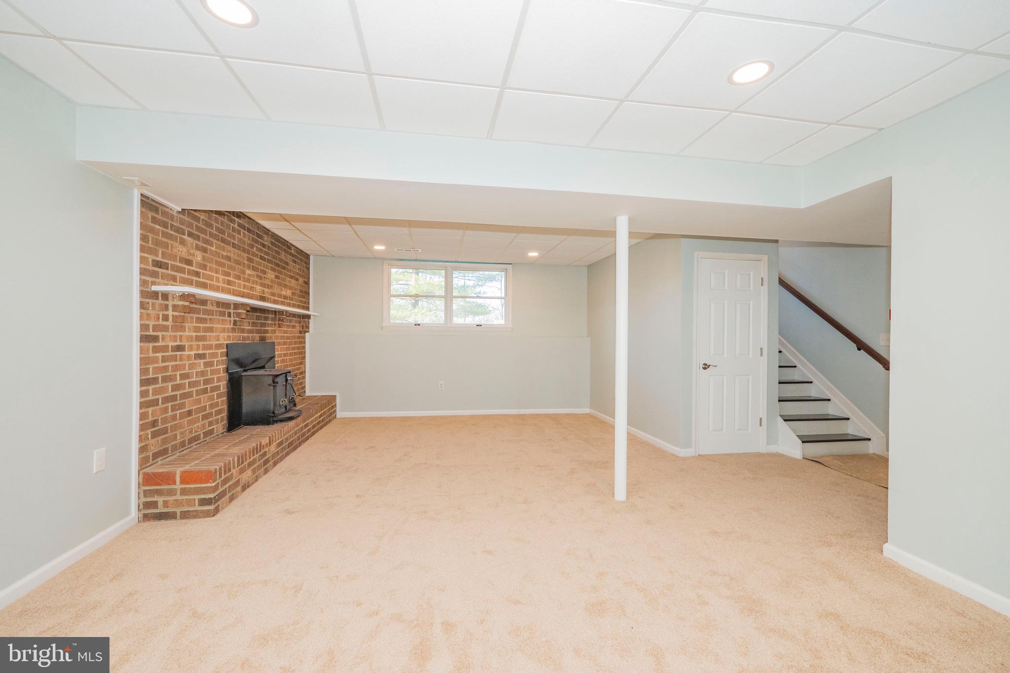 CARRIAGE HILLS - Residential