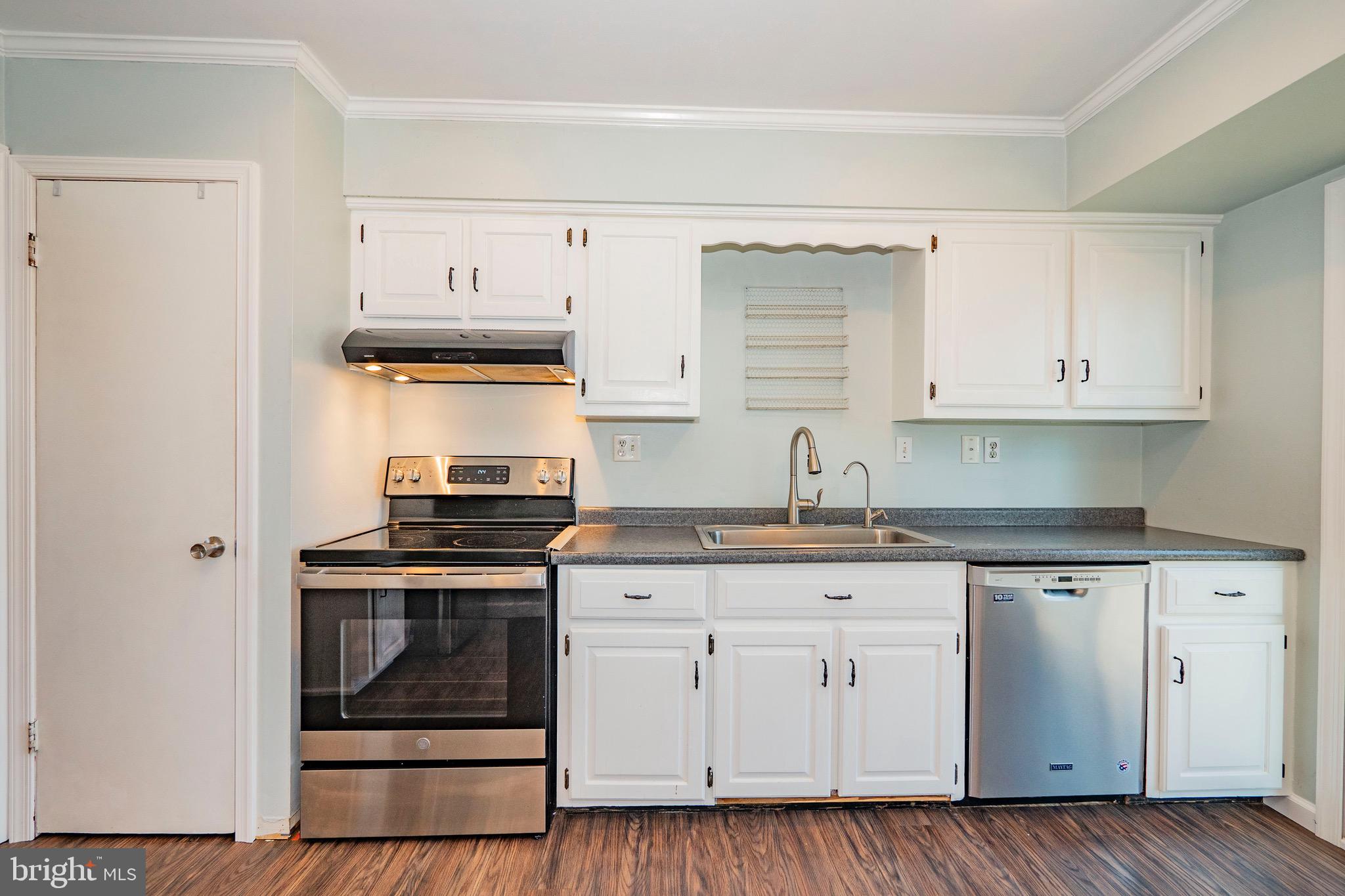 CARRIAGE HILLS - Residential