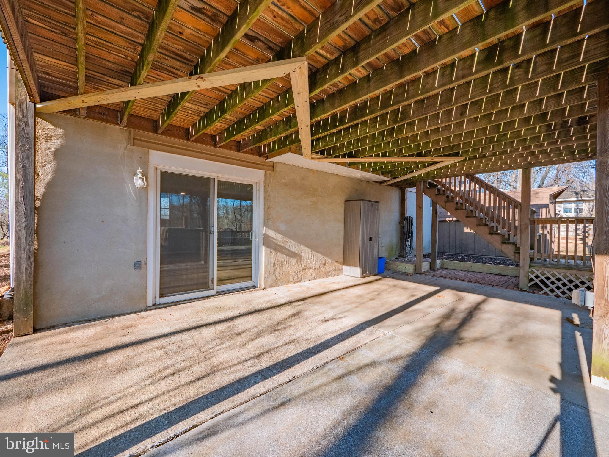 CARRIAGE HILLS - Residential