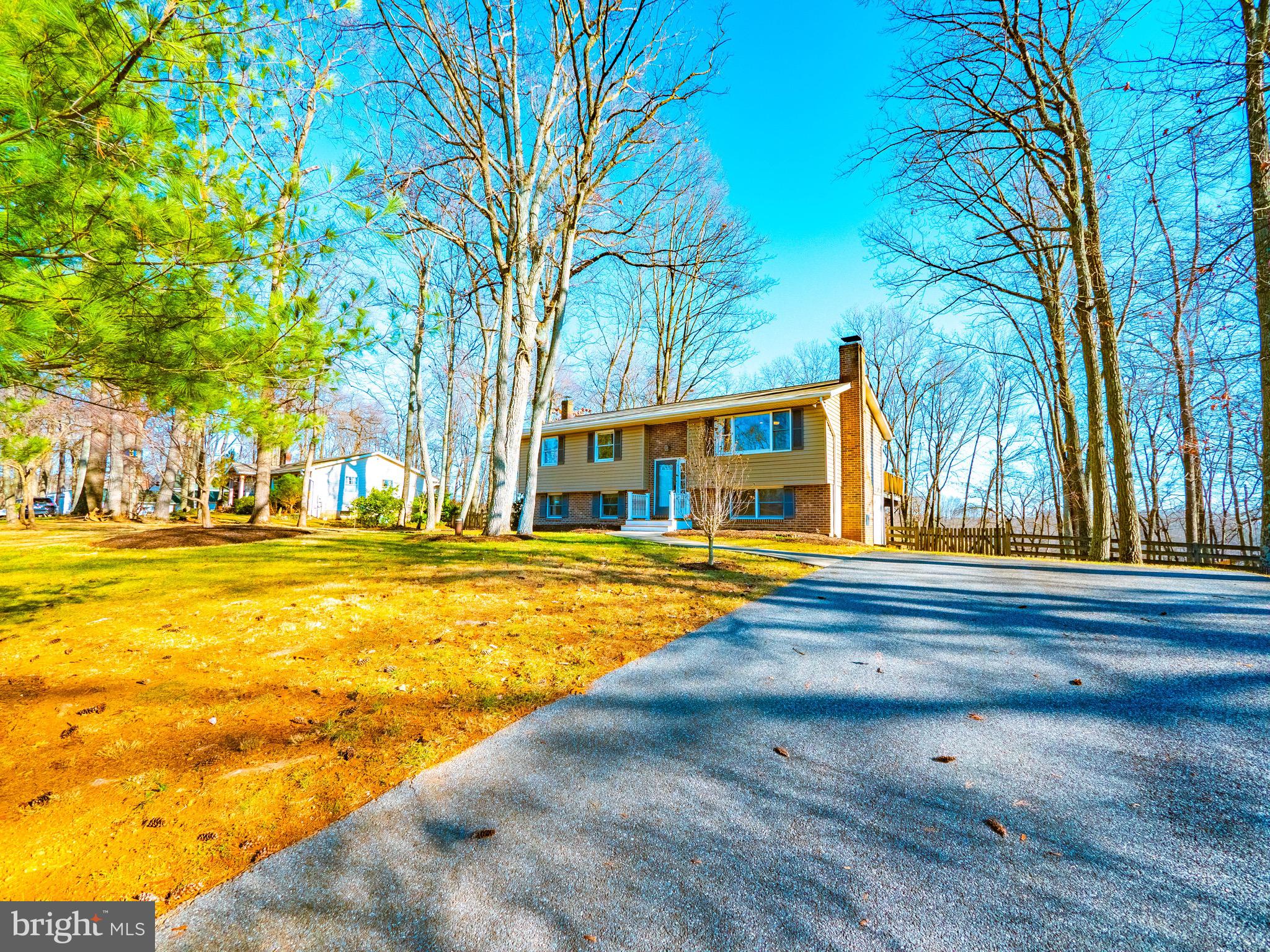 CARRIAGE HILLS - Residential