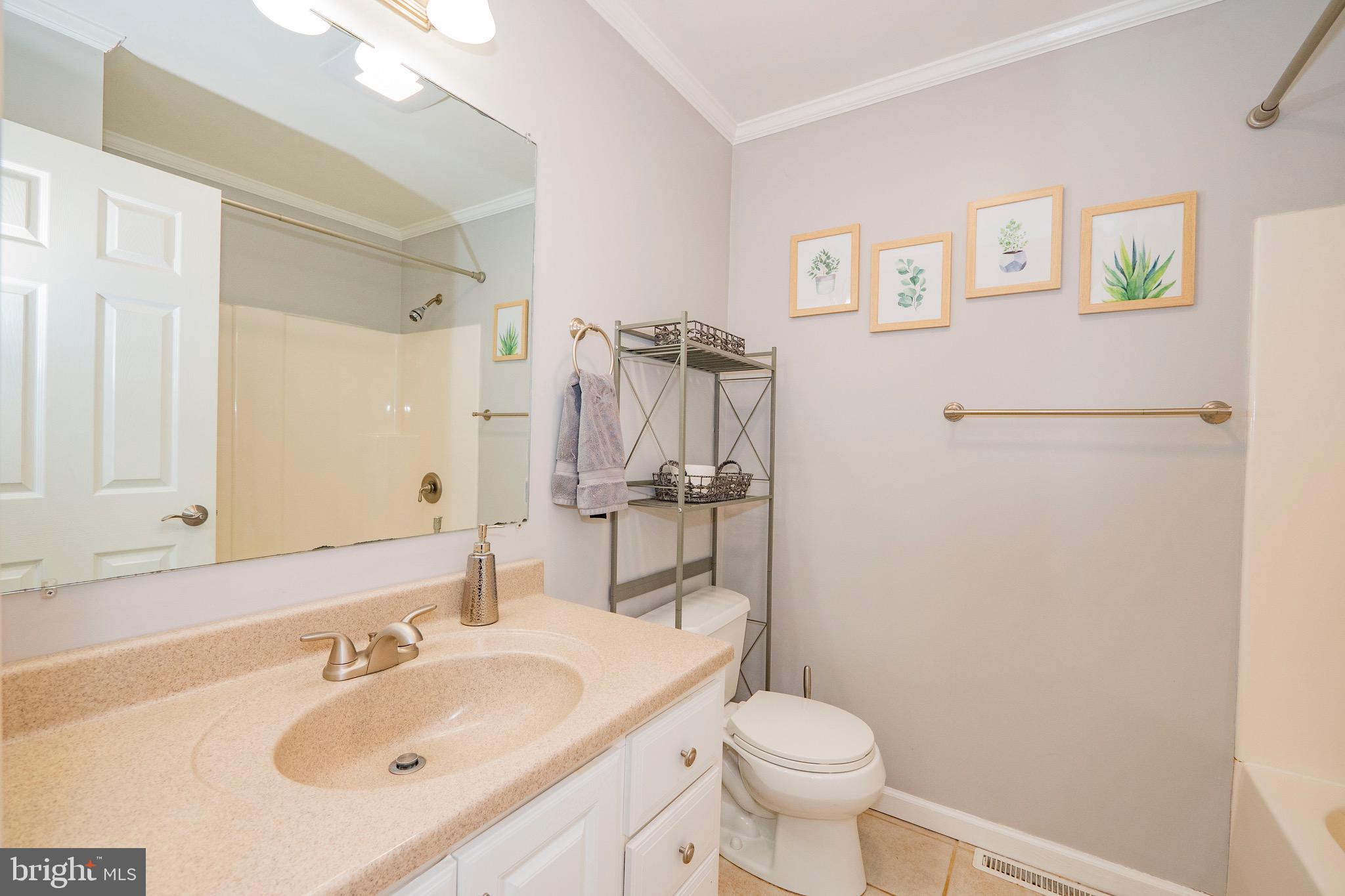 CARRIAGE HILLS - Residential