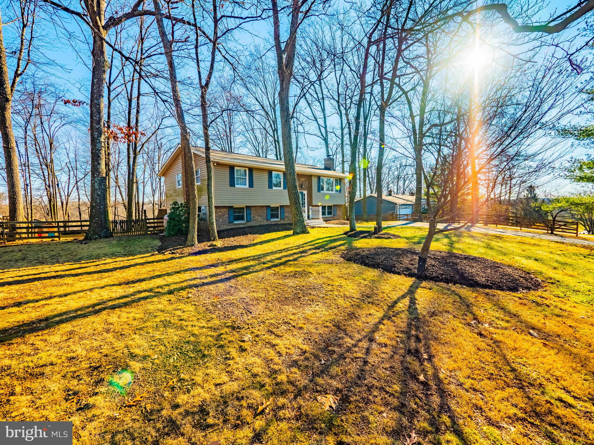 CARRIAGE HILLS - Residential