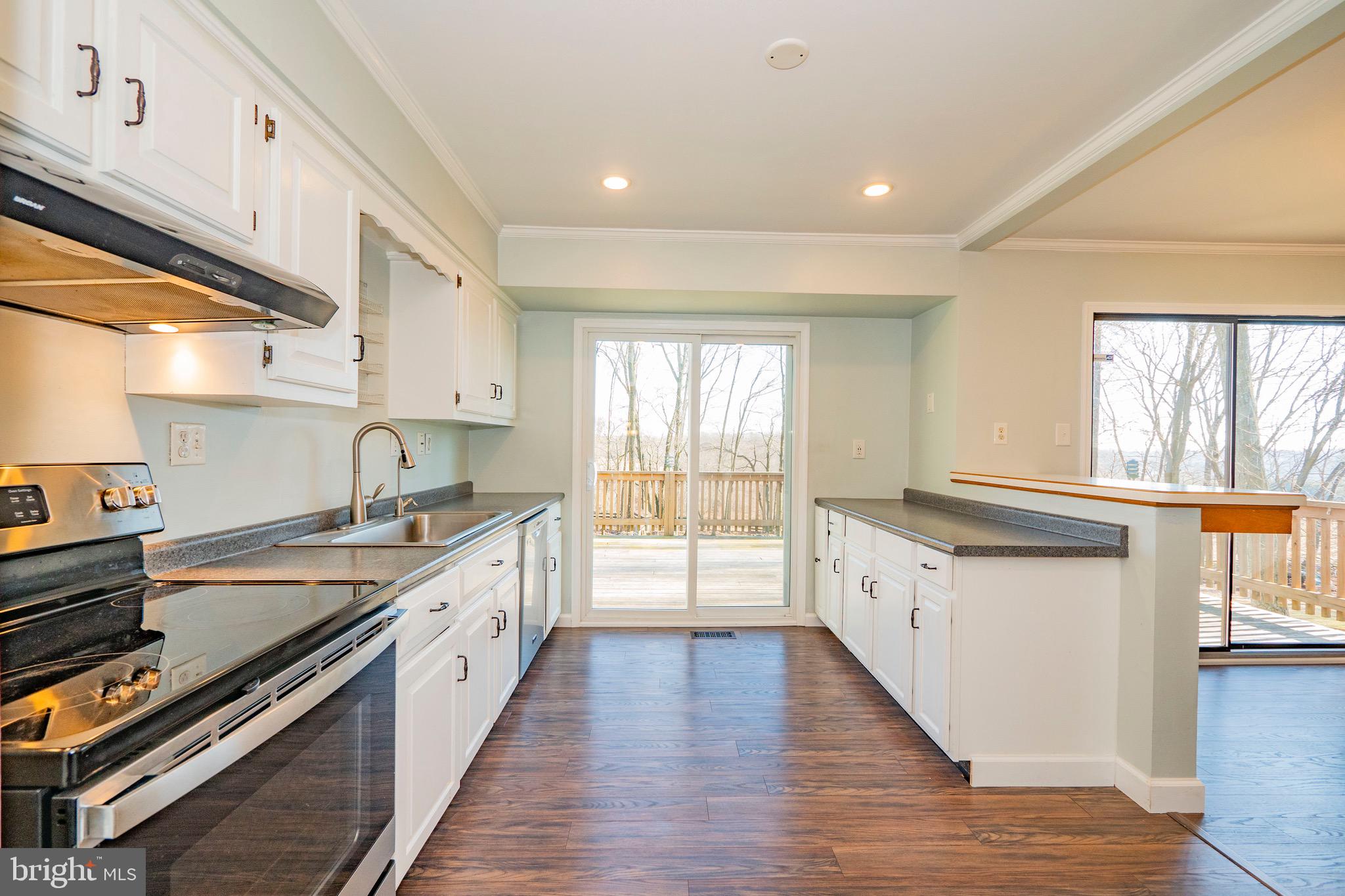 CARRIAGE HILLS - Residential