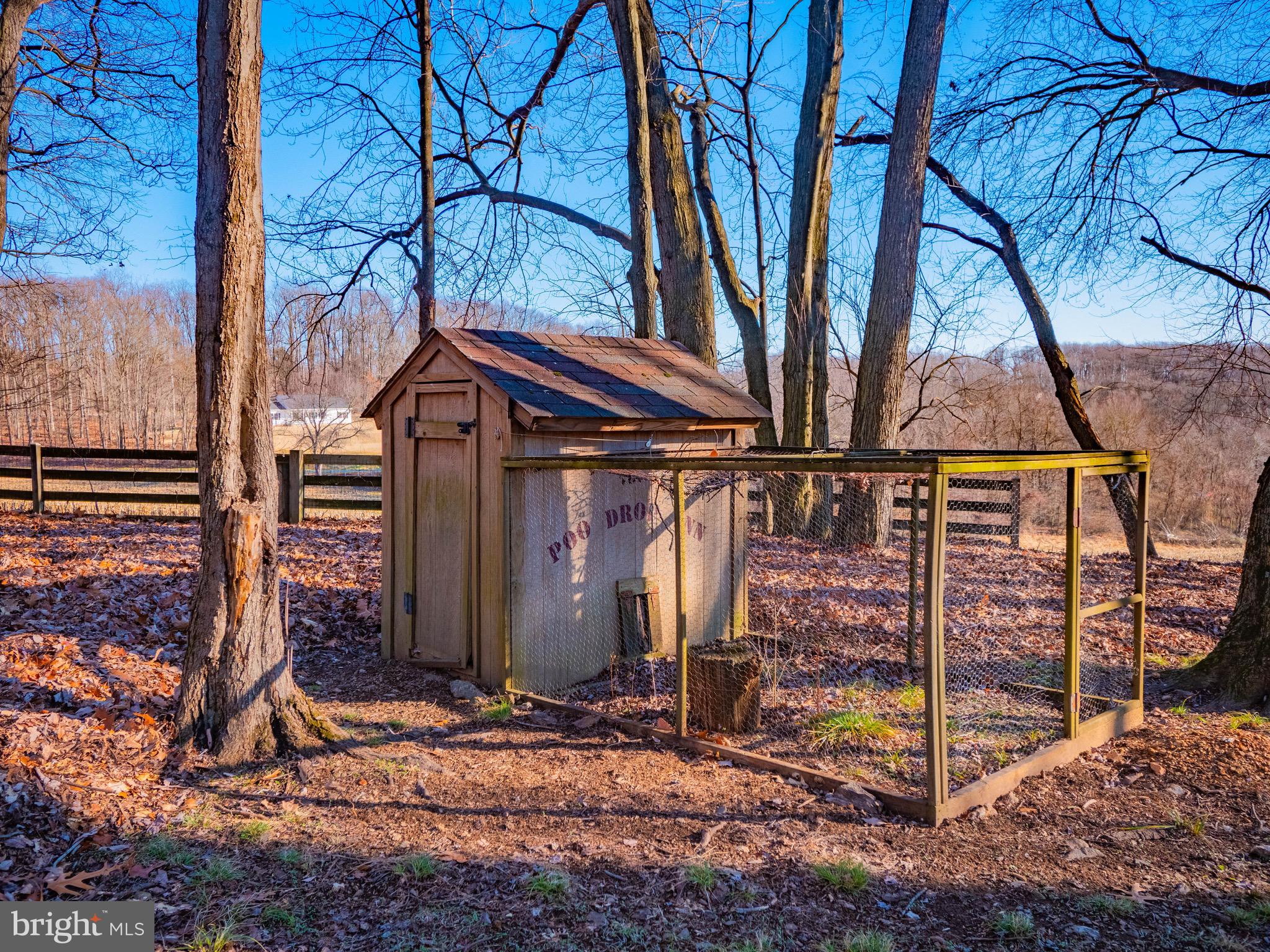 CARRIAGE HILLS - Residential