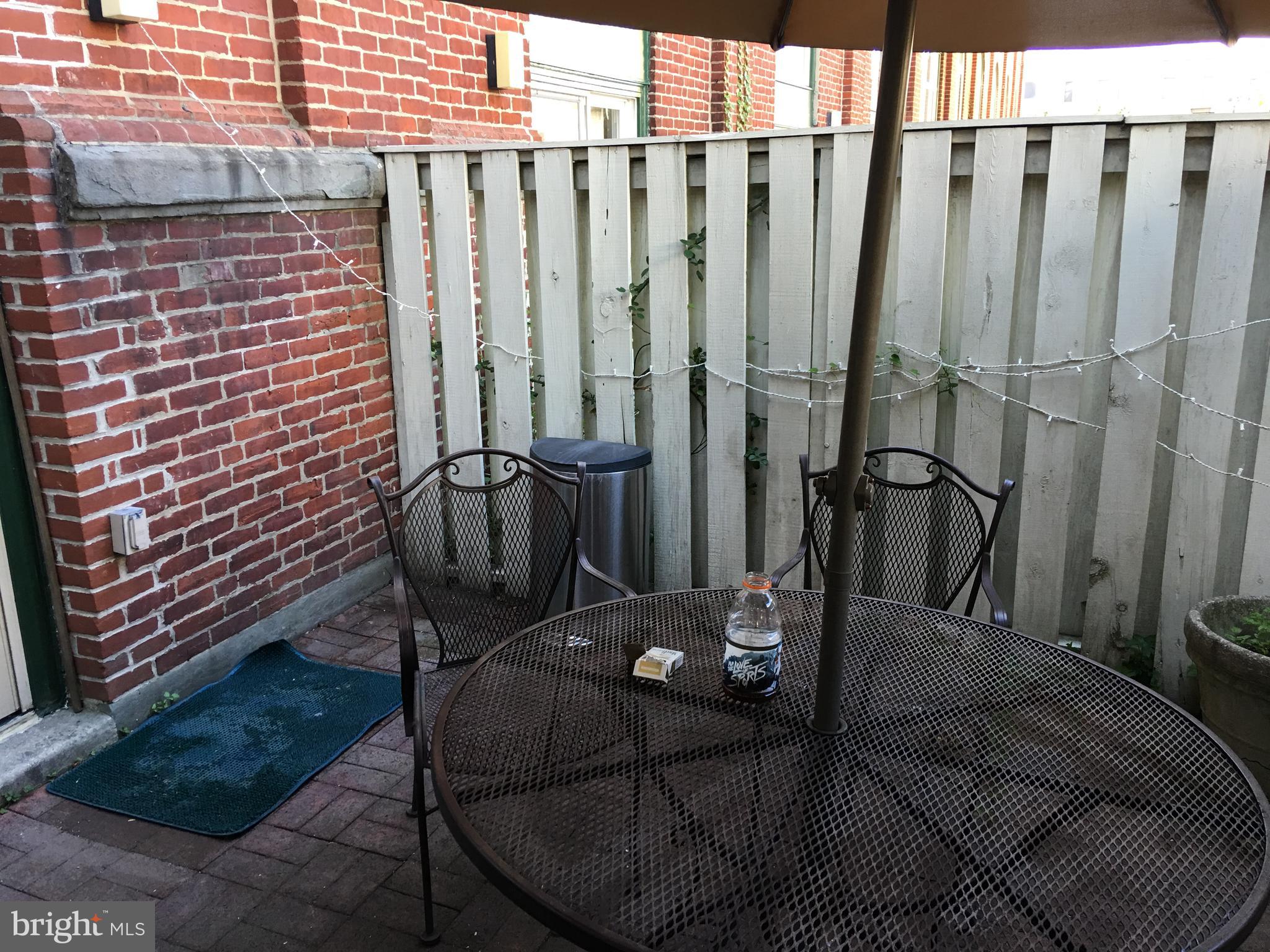FAIRMOUNT - Residential Lease