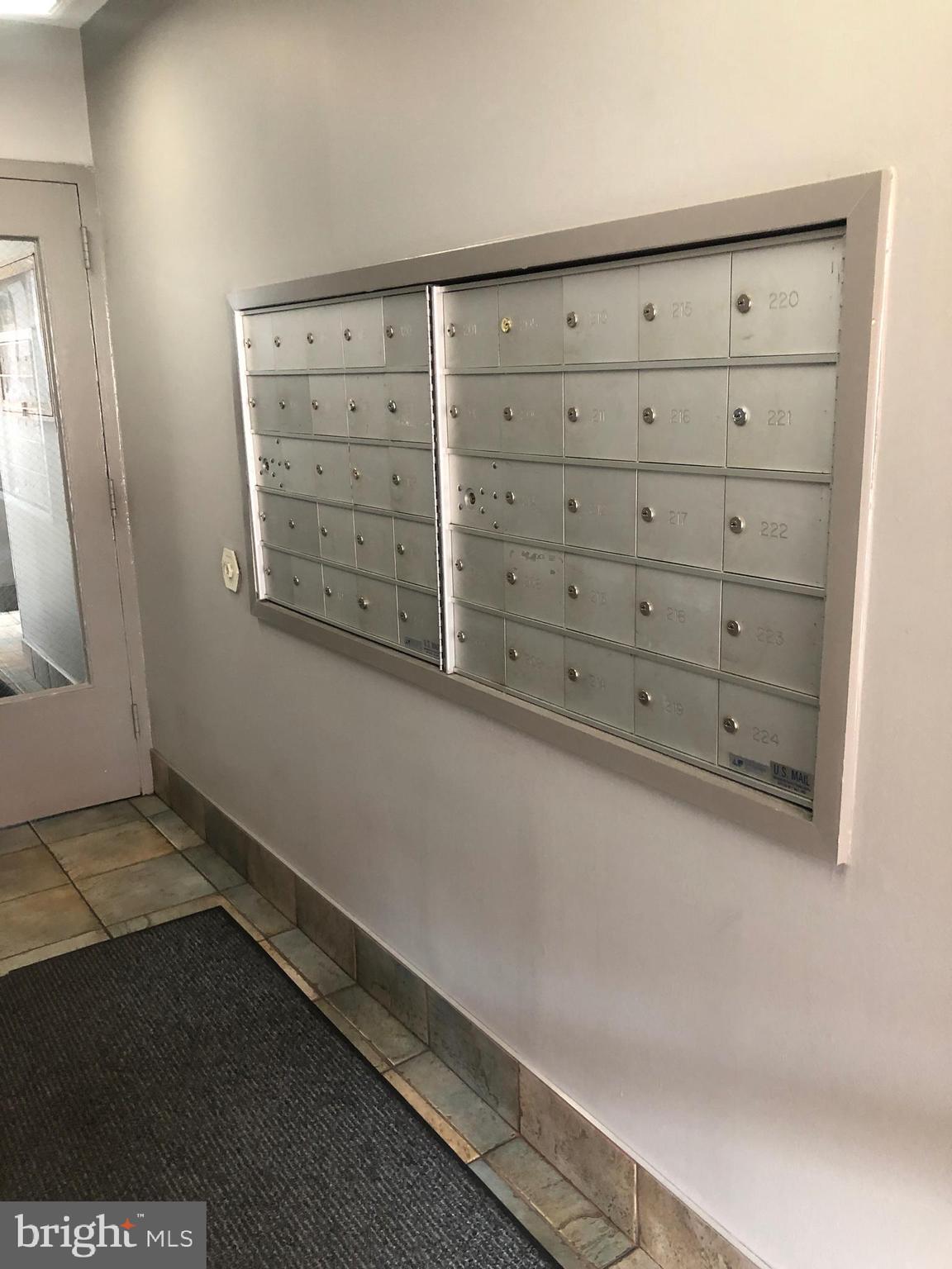 FAIRMOUNT - Residential Lease