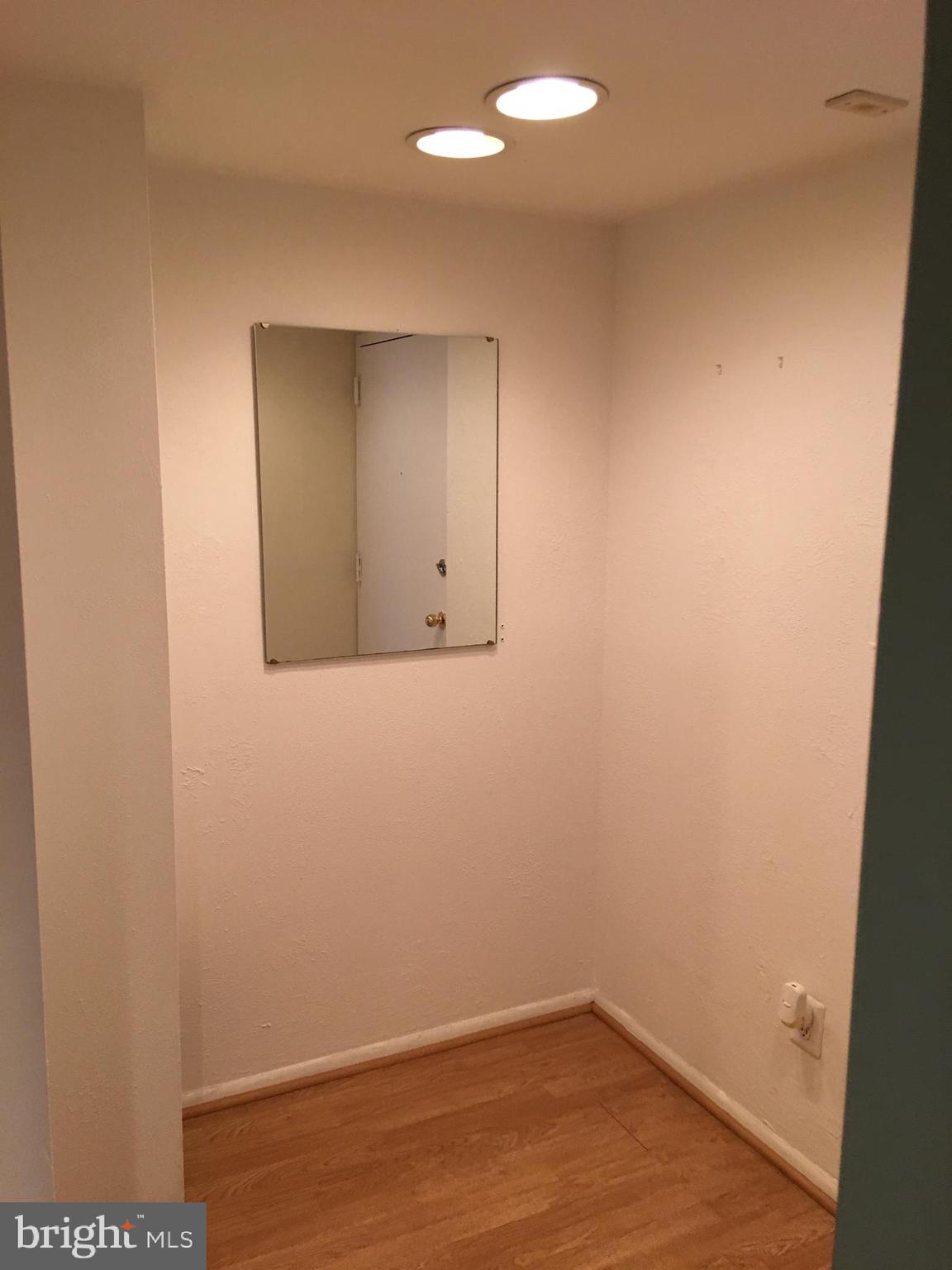 FAIRMOUNT - Residential Lease