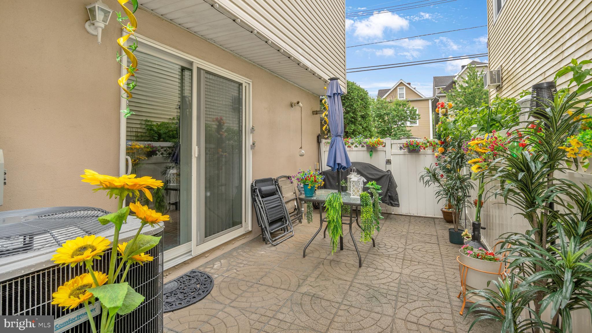 89 PLAUDERVILLE AVENUE