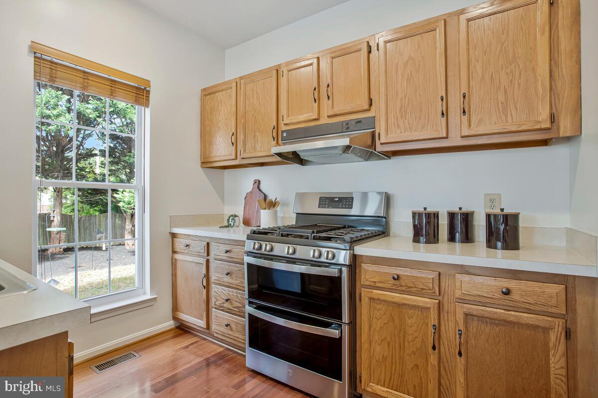 THE PROVINCES - Residential